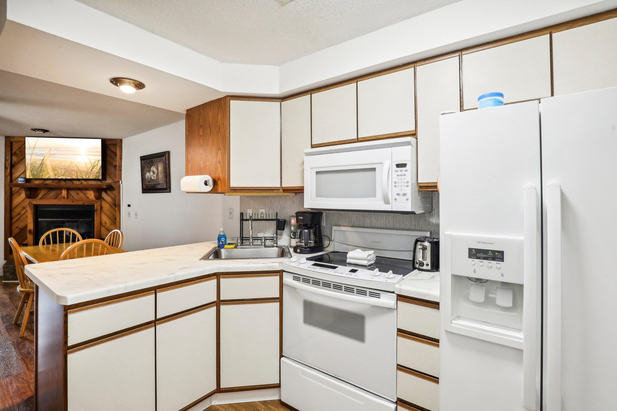 530 E Hiawatha Drive 102