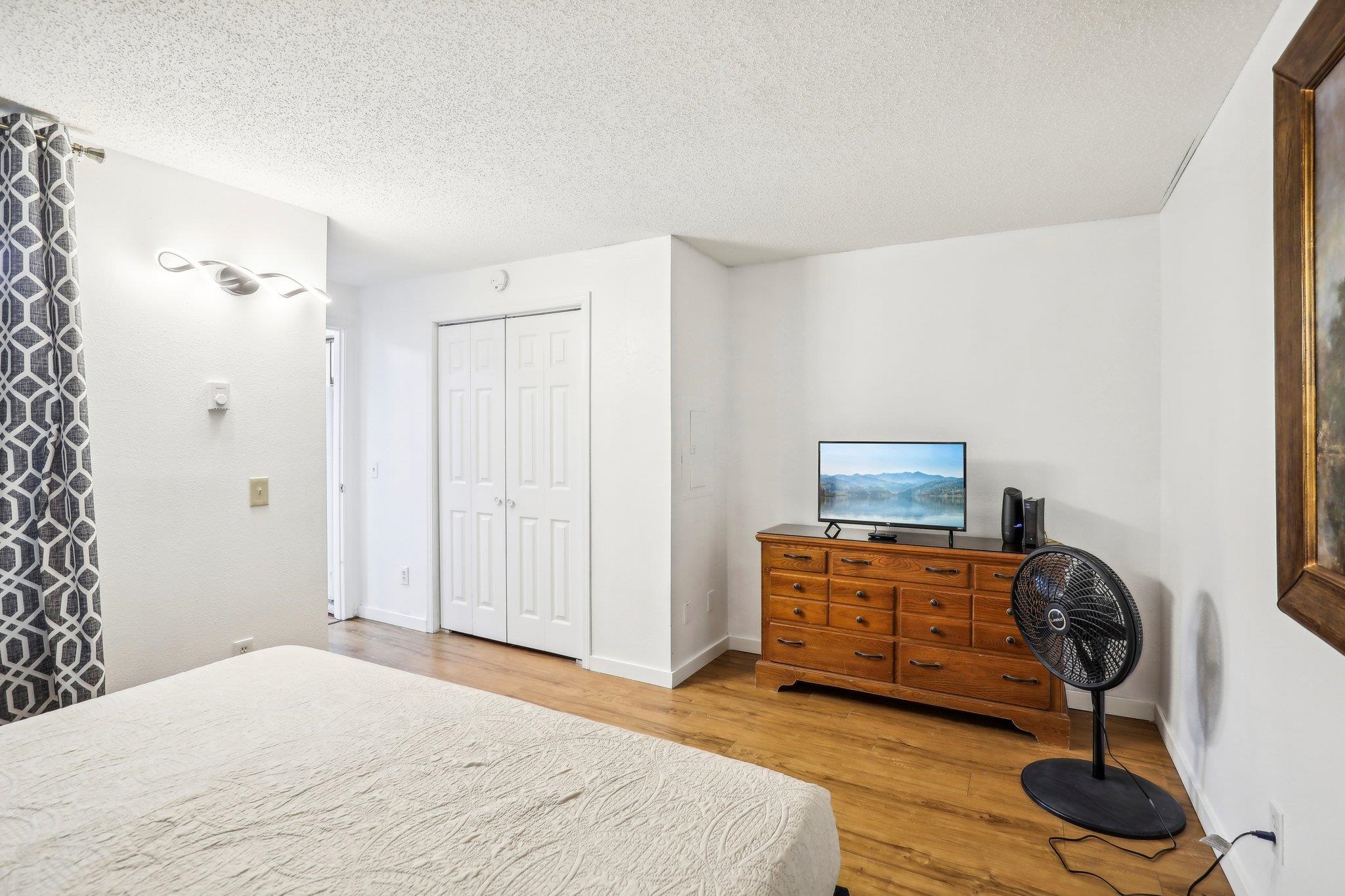 530 E Hiawatha Drive 102
