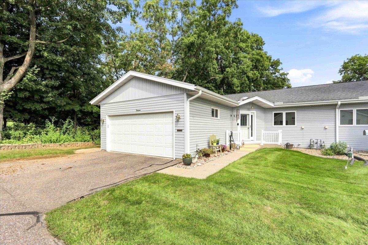 1720 Elizabeth Street Unit: 13