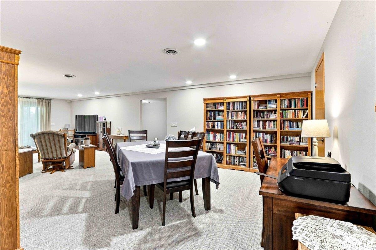 1720 Elizabeth Street Unit: 13