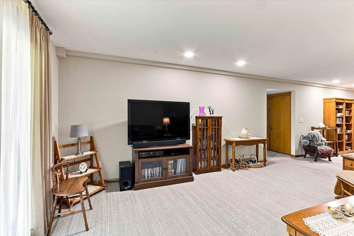 1720 Elizabeth Street Unit: 13