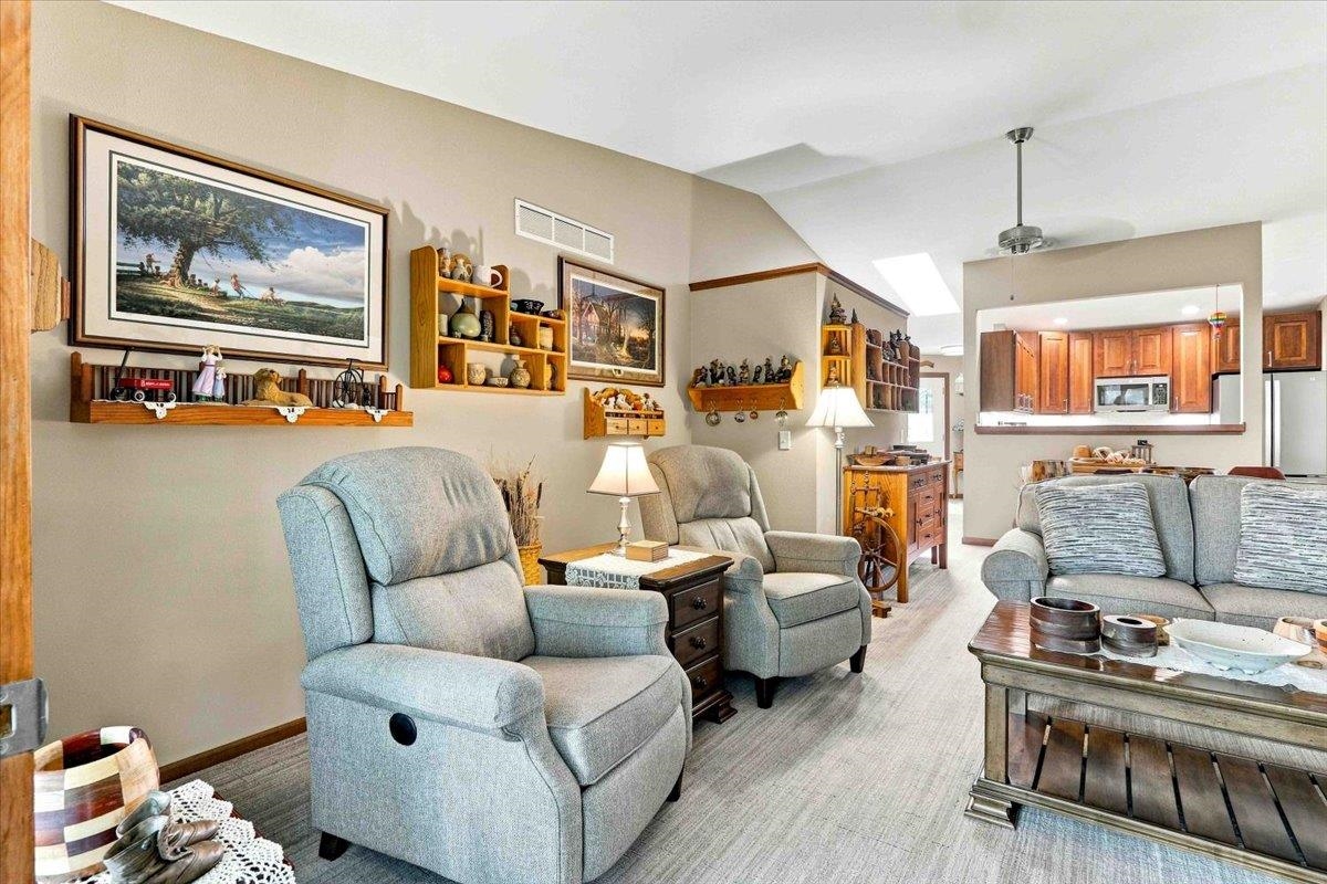 1720 Elizabeth Street Unit: 13