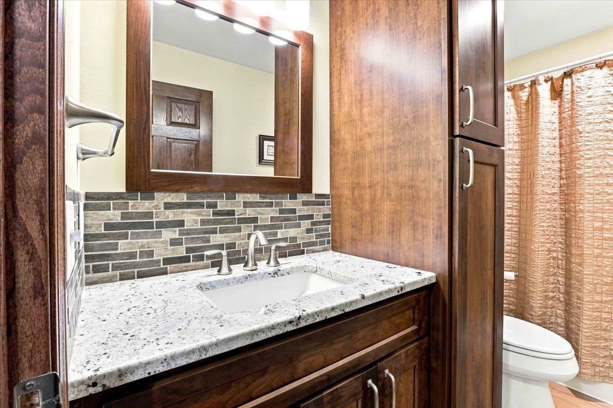 1720 Elizabeth Street Unit: 13