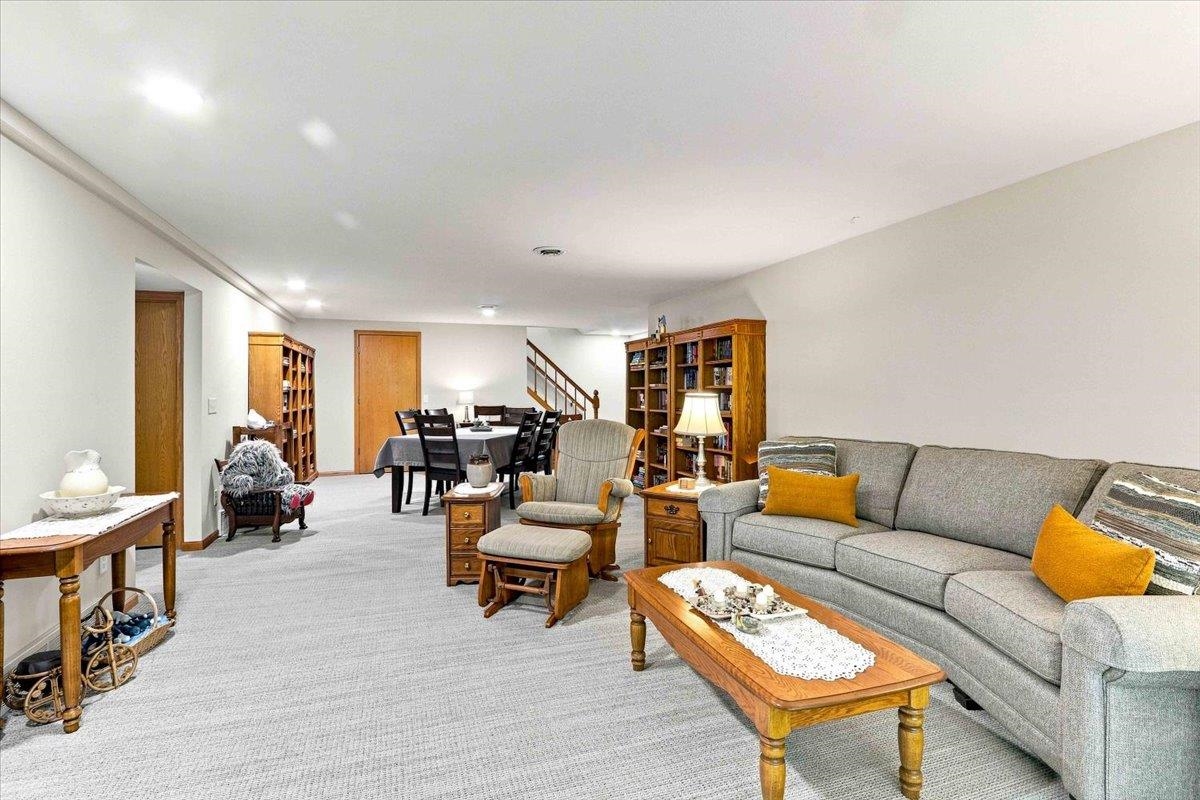 1720 Elizabeth Street Unit: 13