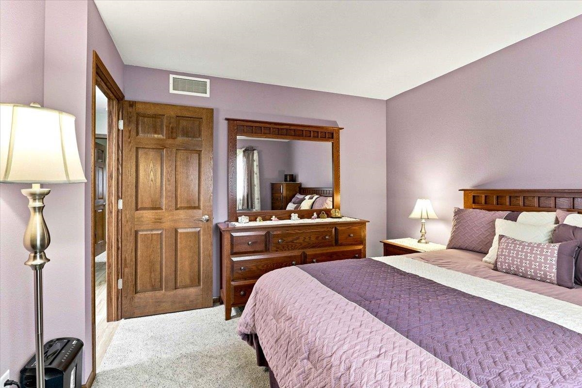 1720 Elizabeth Street Unit: 13