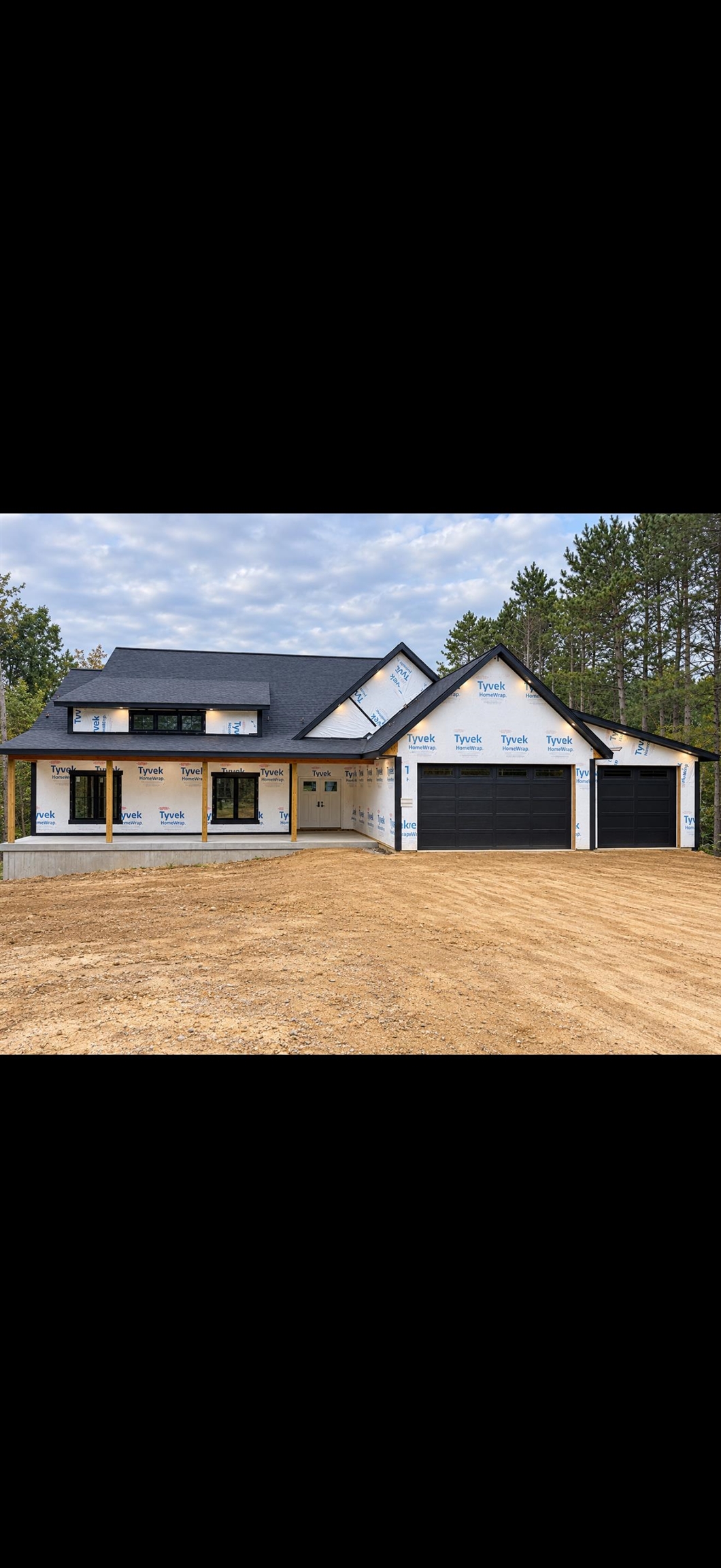 E7440 Fairway Court