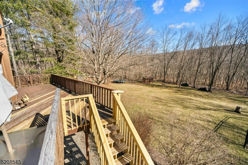 35 Meredith Dr