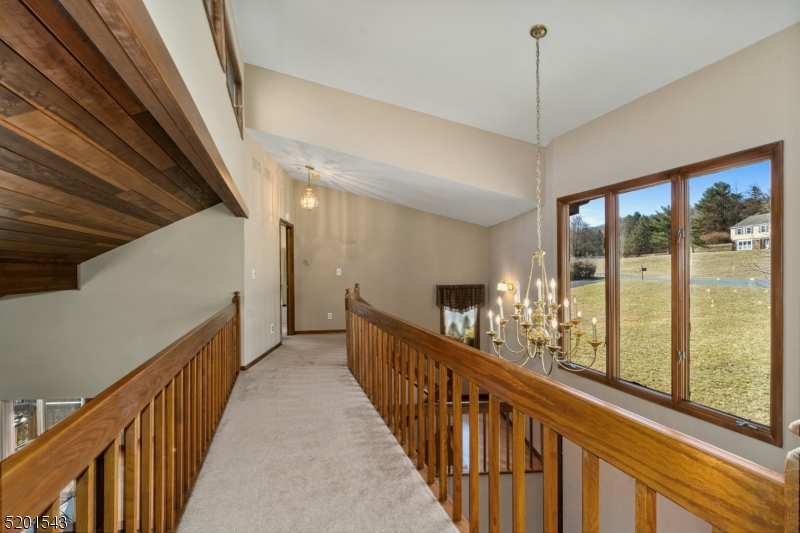 35 Meredith Dr