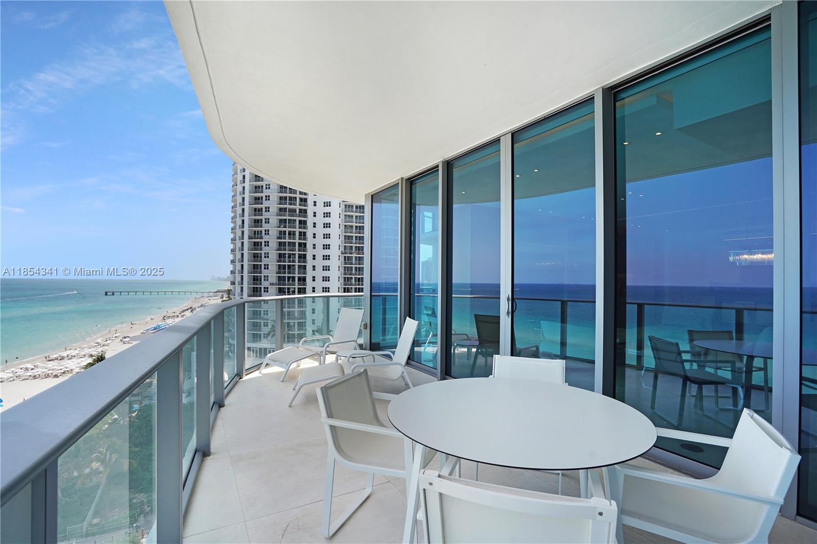 17475 Collins Ave # 601