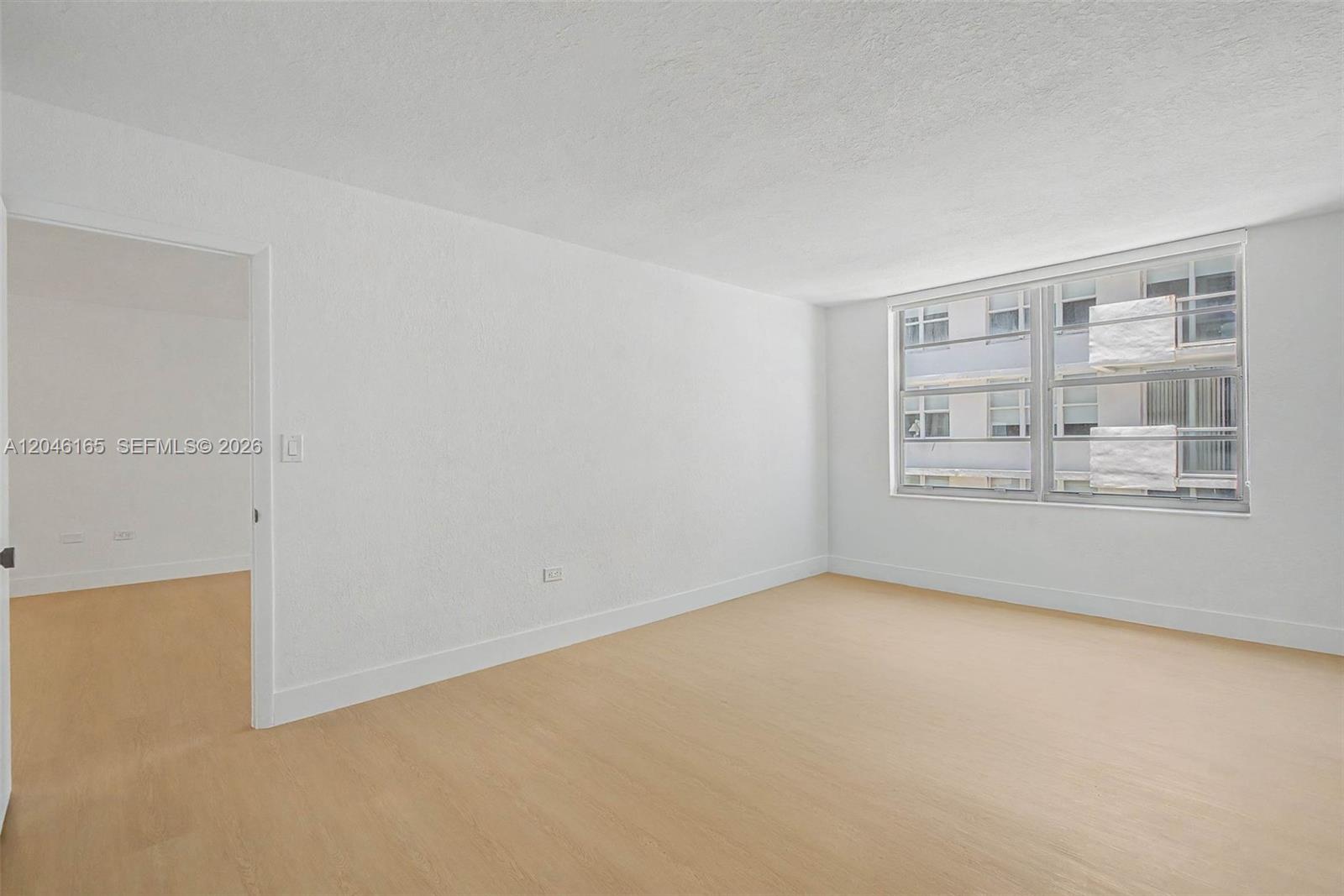 5555 Collins Ave # 7B