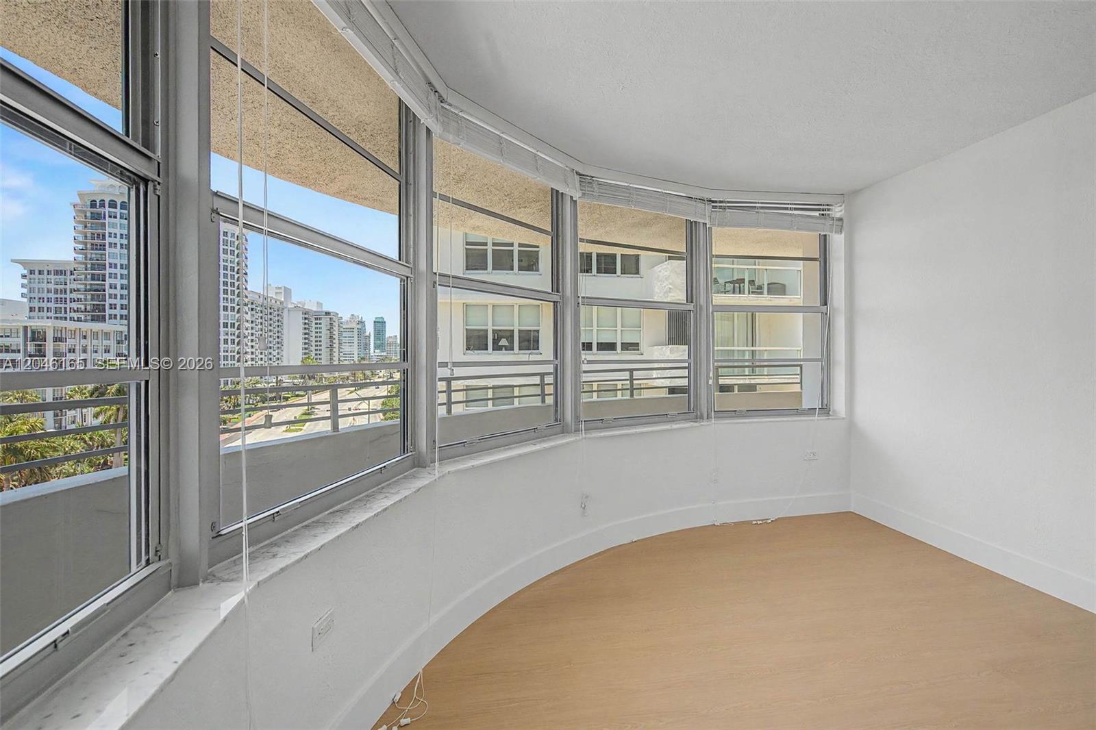 5555 Collins Ave # 7B
