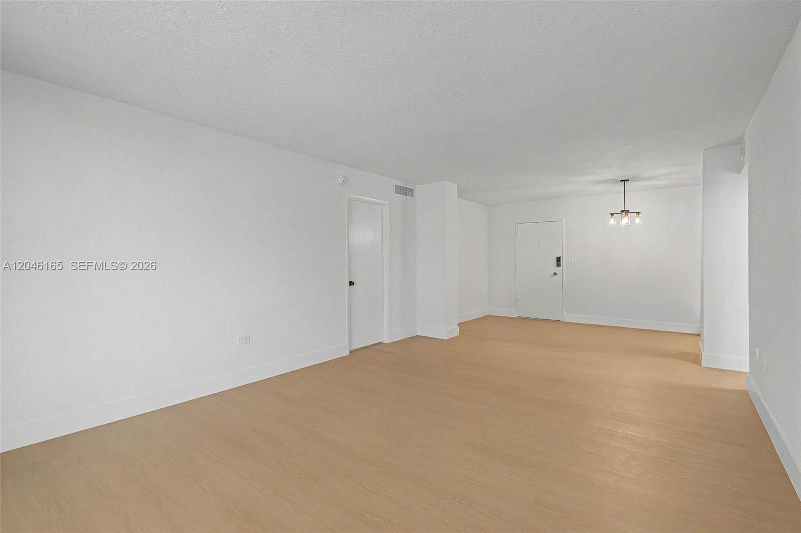 5555 Collins Ave # 7B