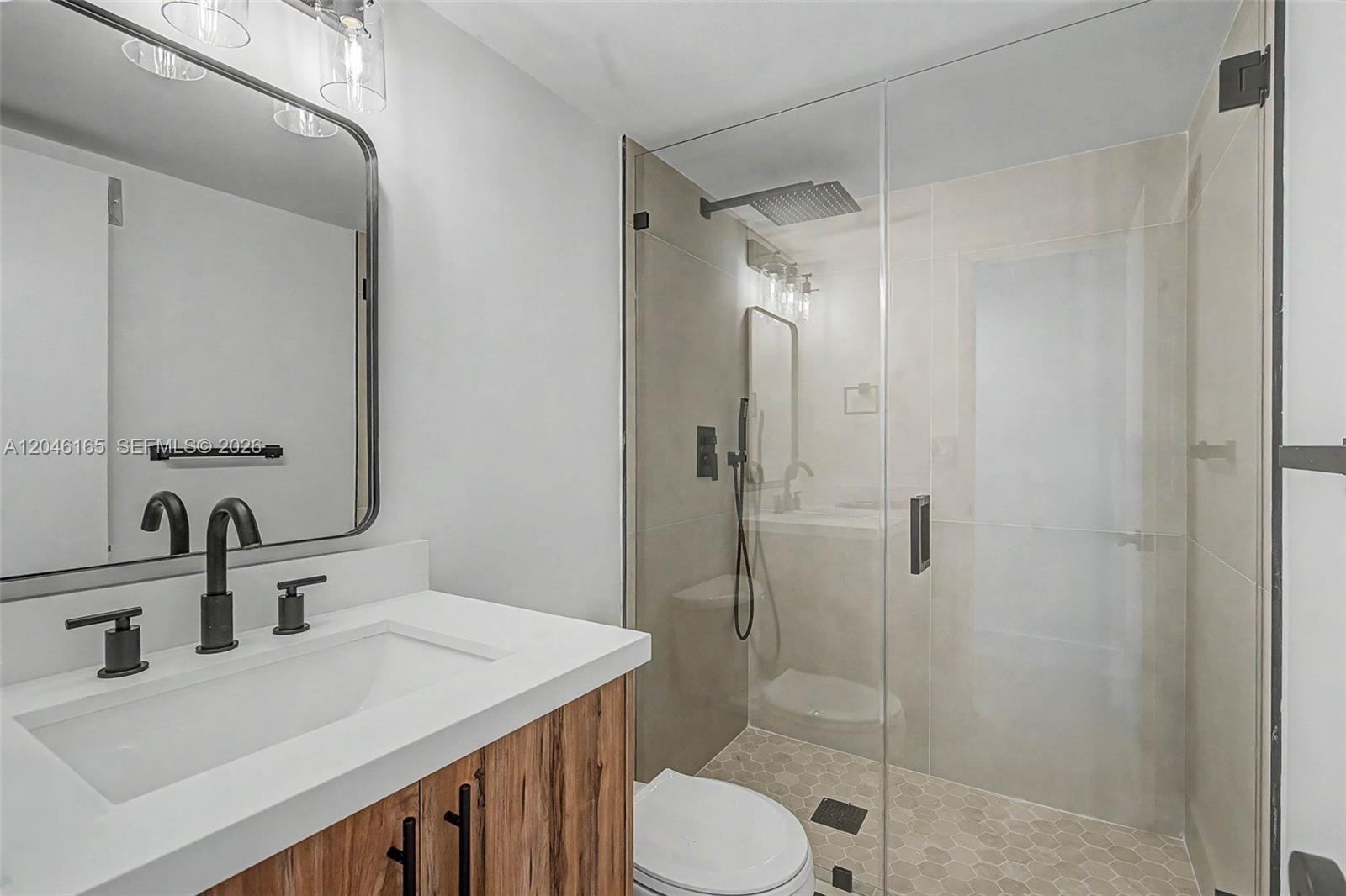 5555 Collins Ave # 7B