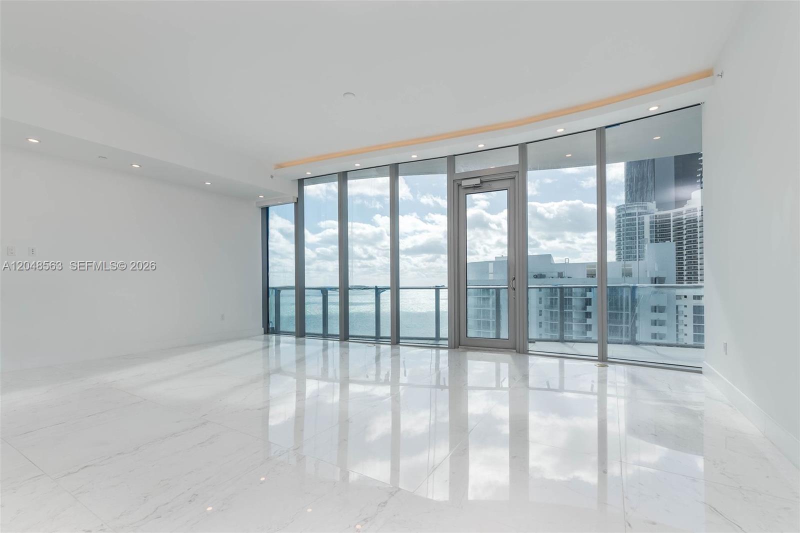 17475 Collins Ave # 2003