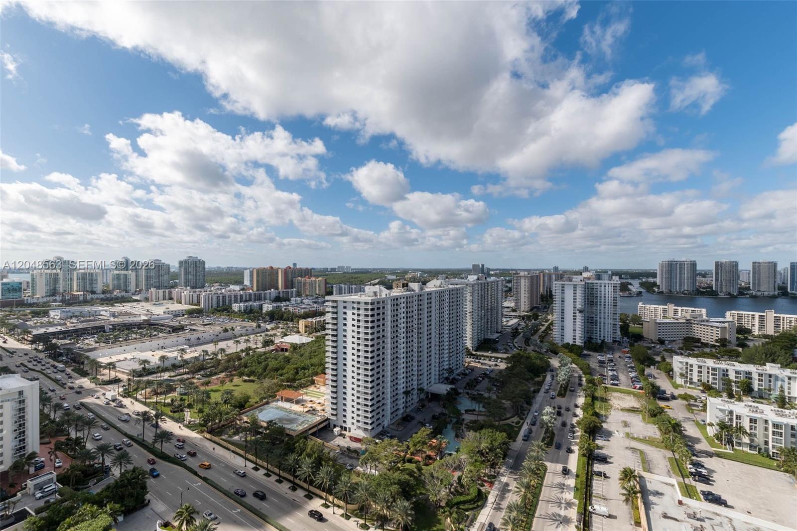 17475 Collins Ave # 2003