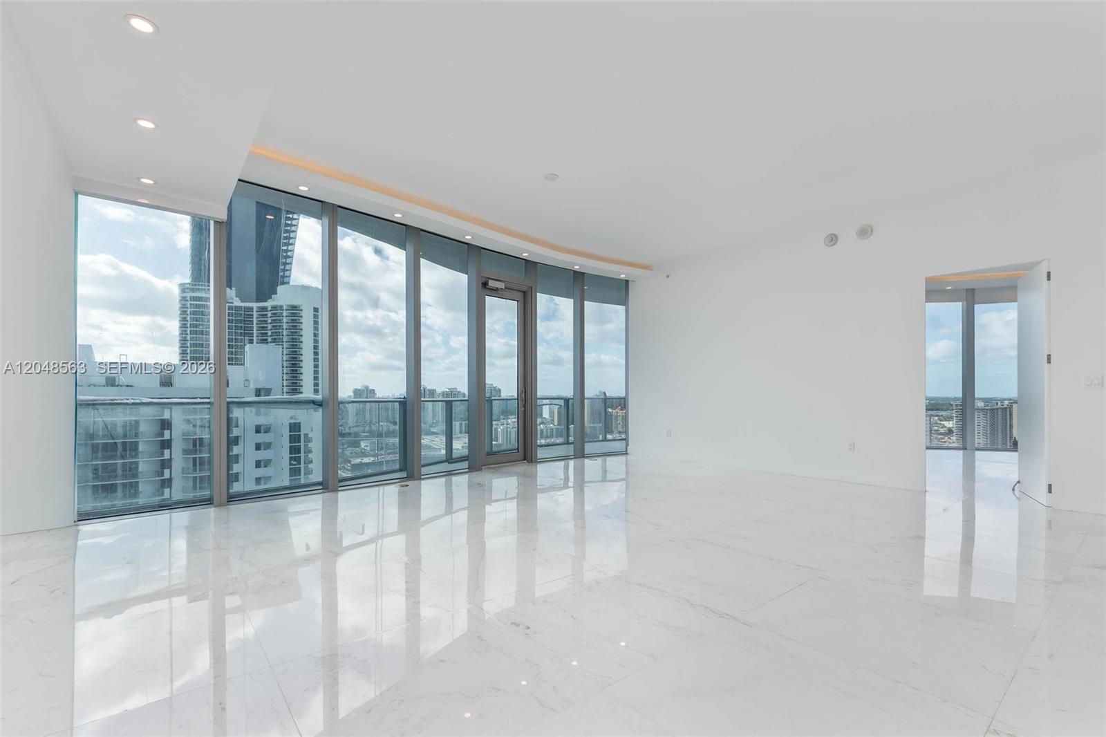 17475 Collins Ave # 2003