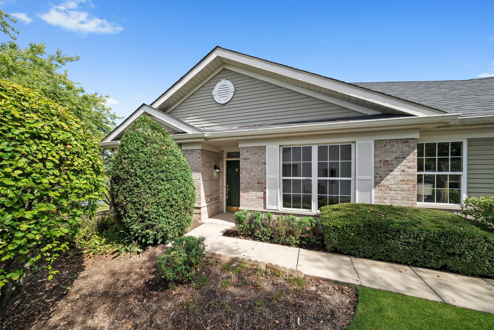 21103 W Cypress Court