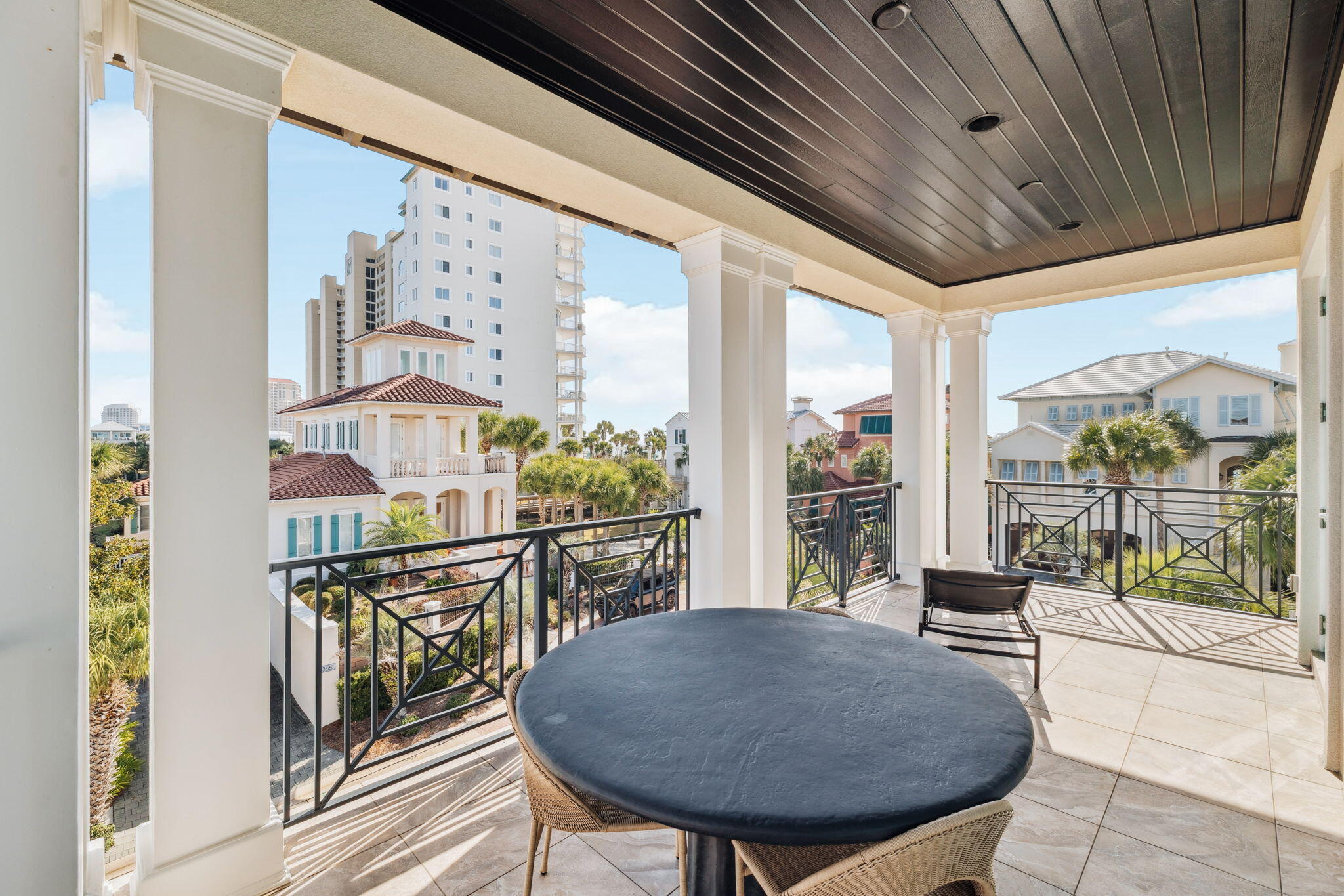 358 Rue Caribe