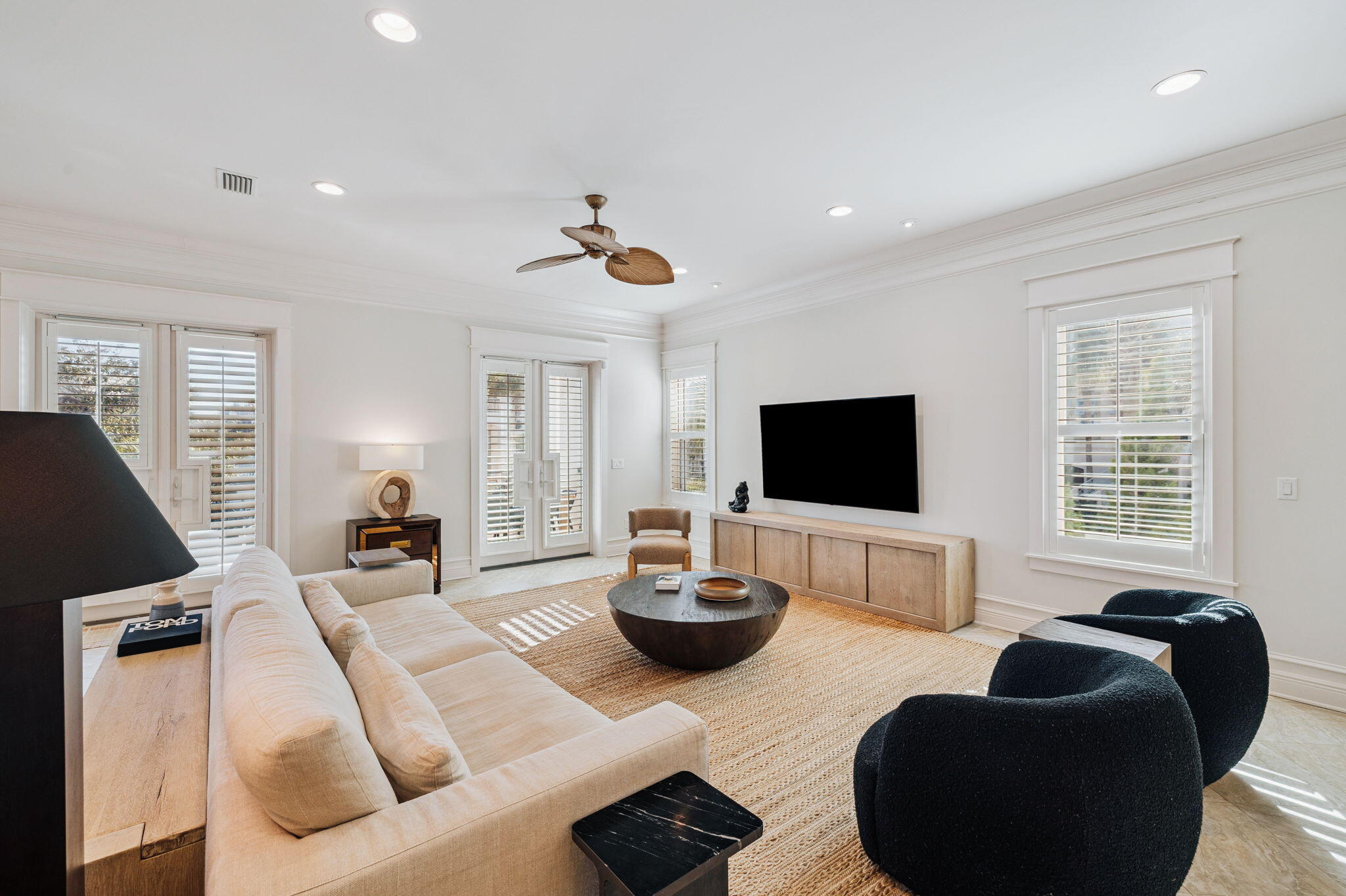 358 Rue Caribe