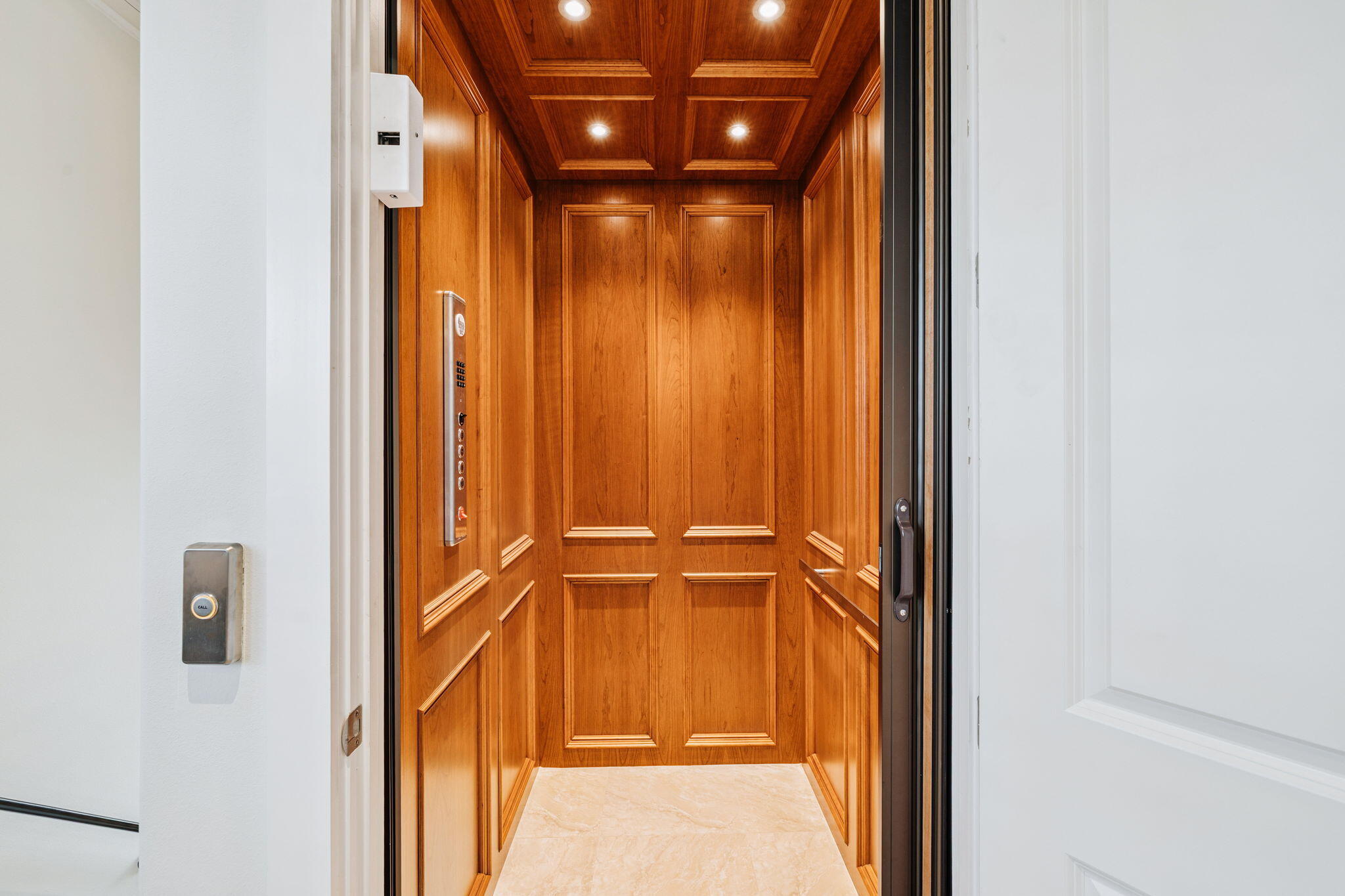358 Rue Caribe
