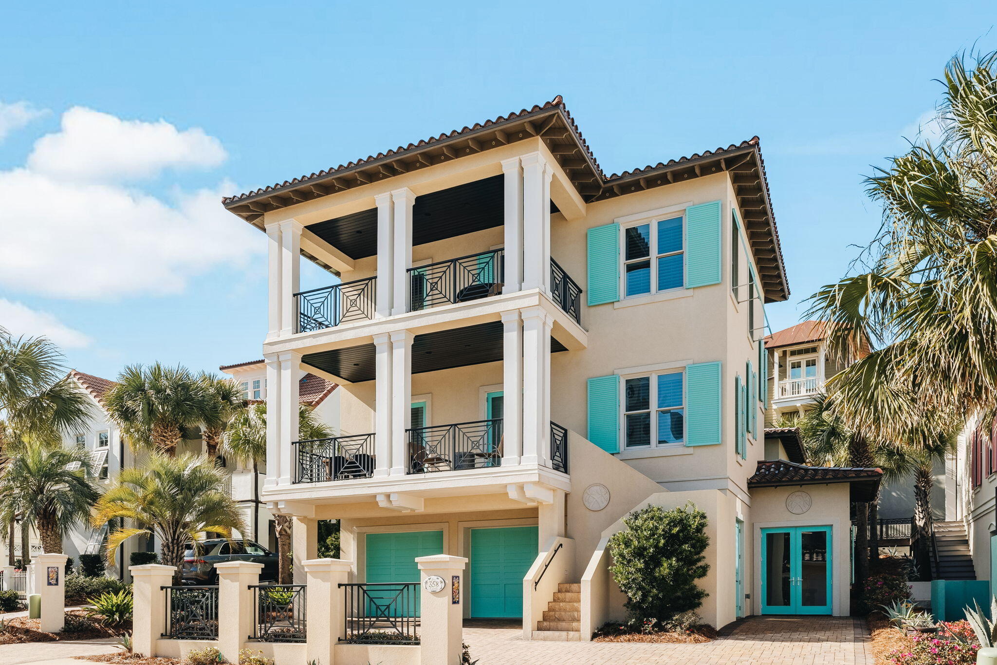 358 Rue Caribe