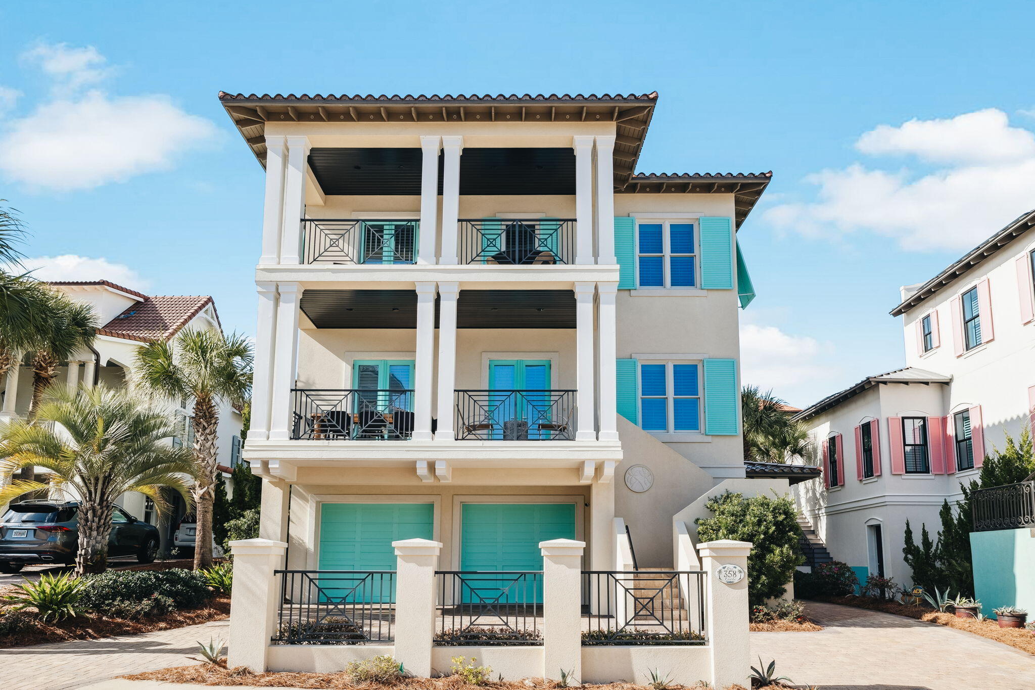 358 Rue Caribe