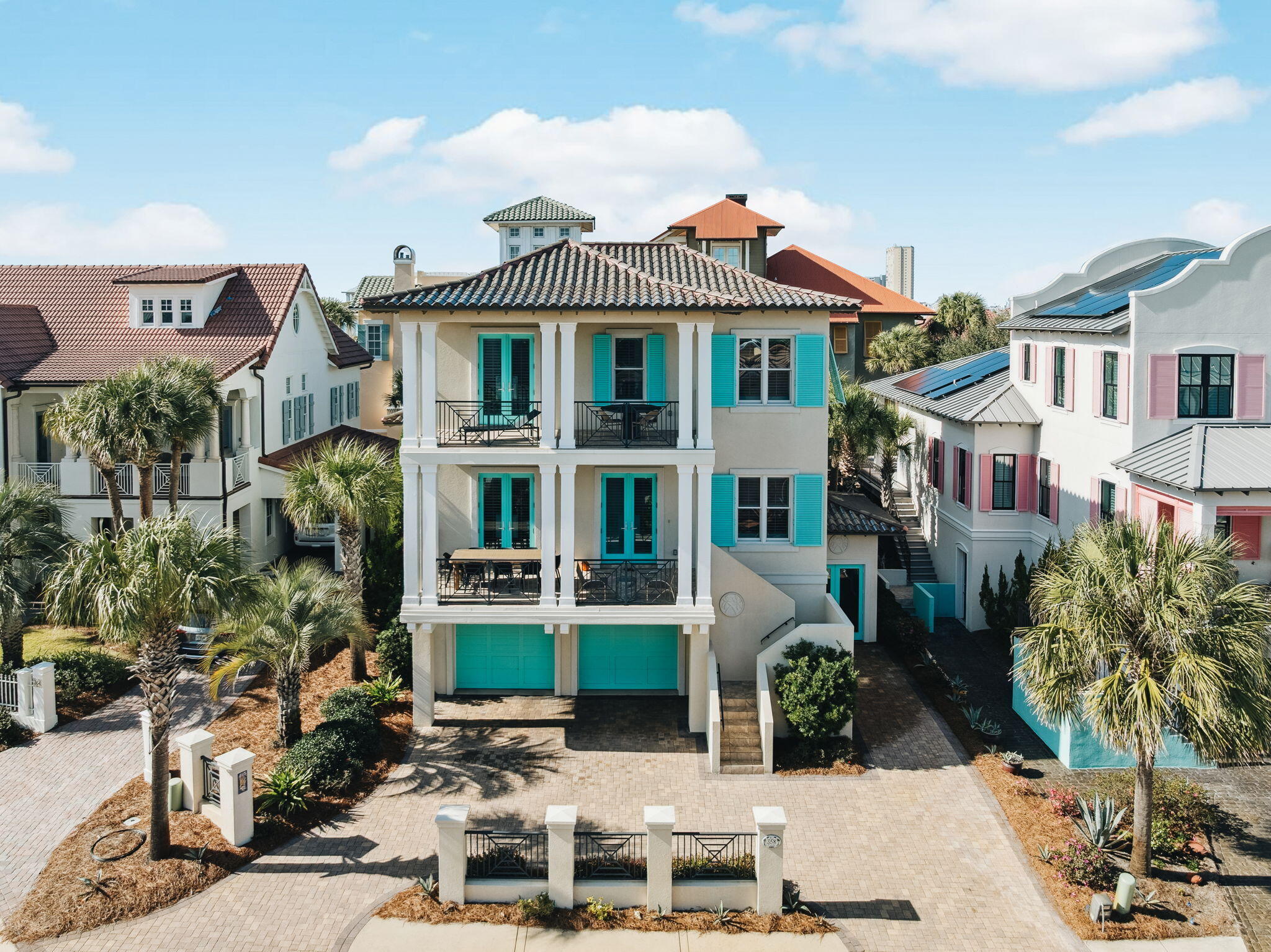 358 Rue Caribe