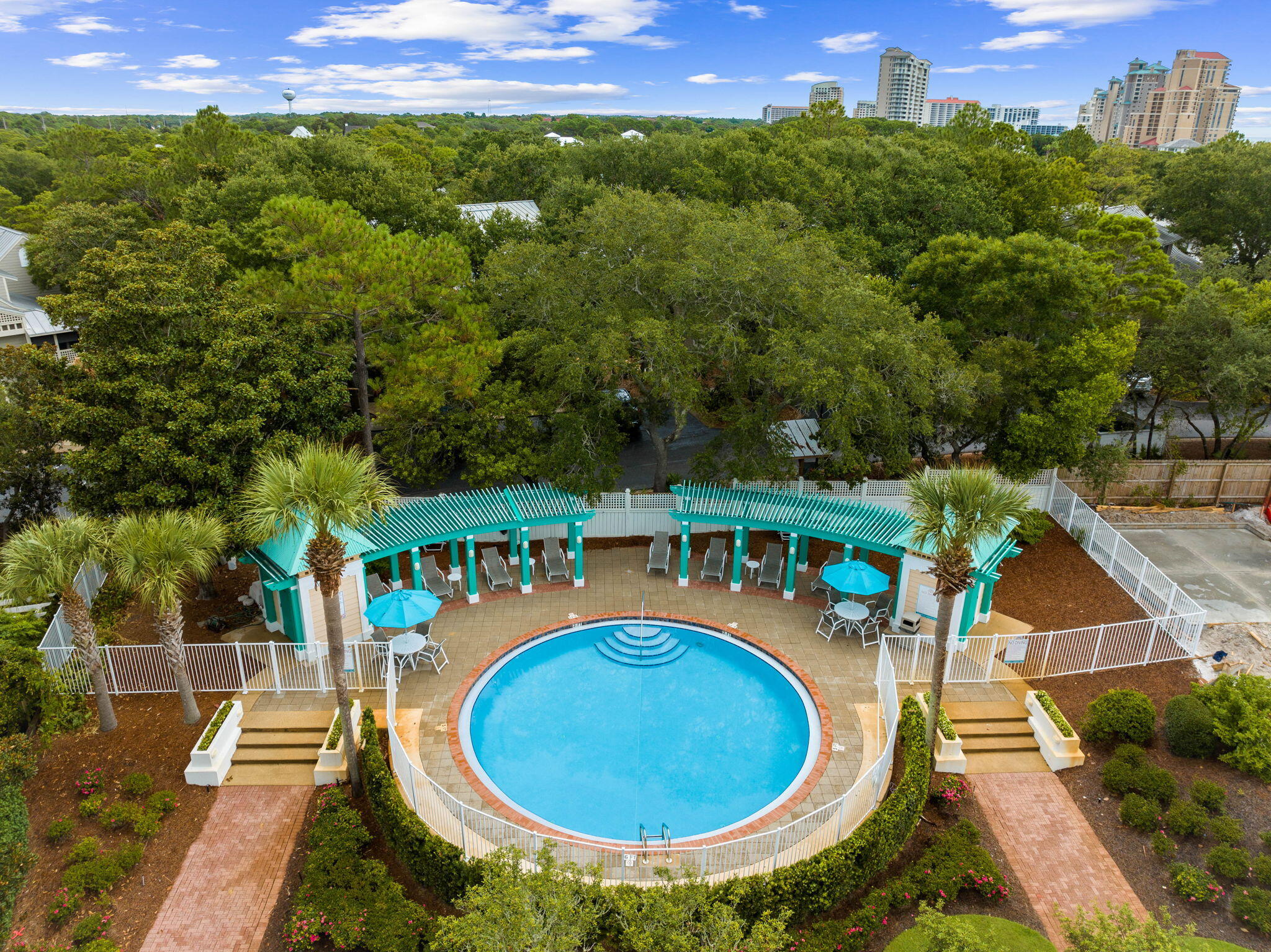 358 Rue Caribe