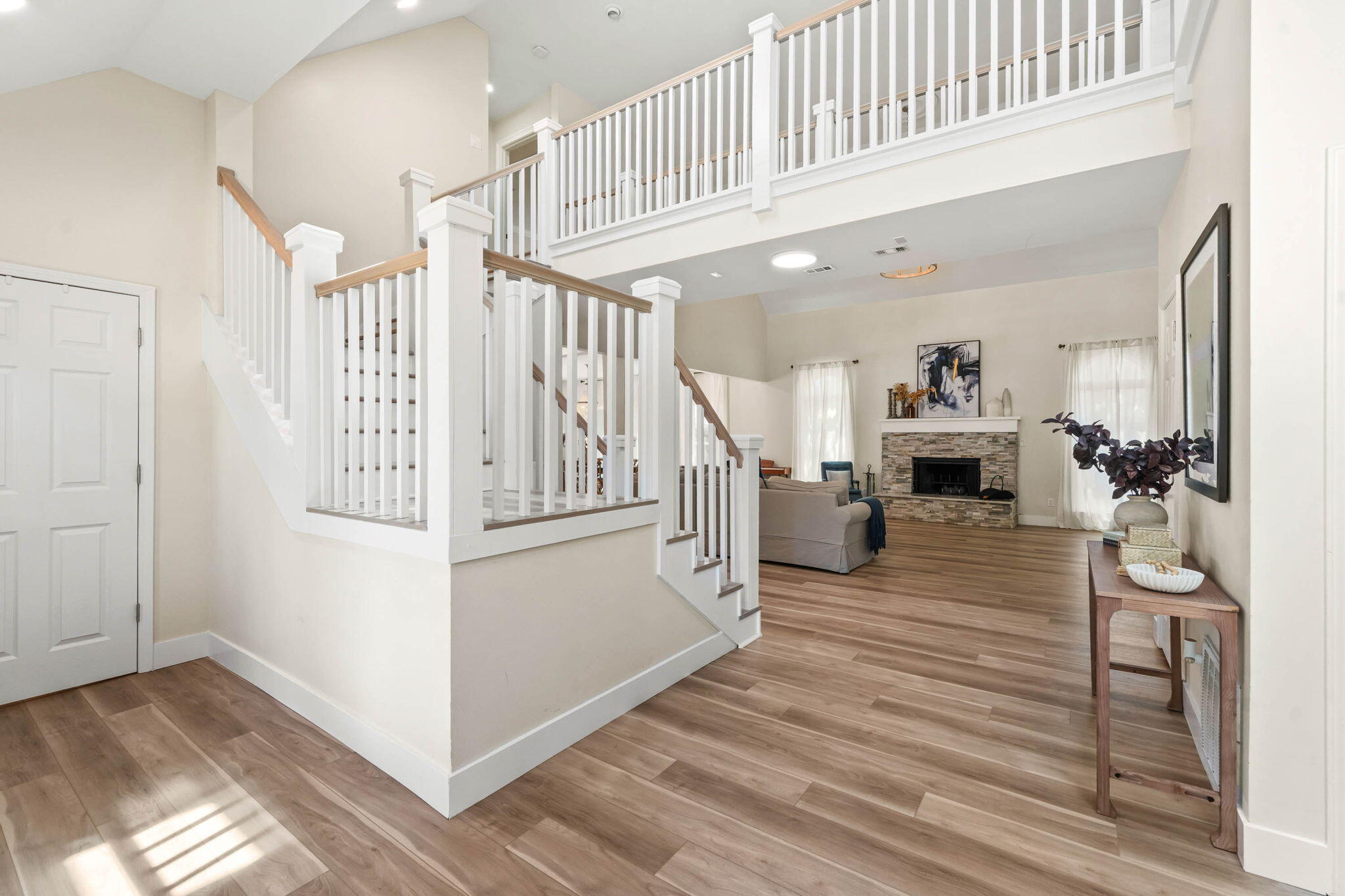 7 Tomahawk Court