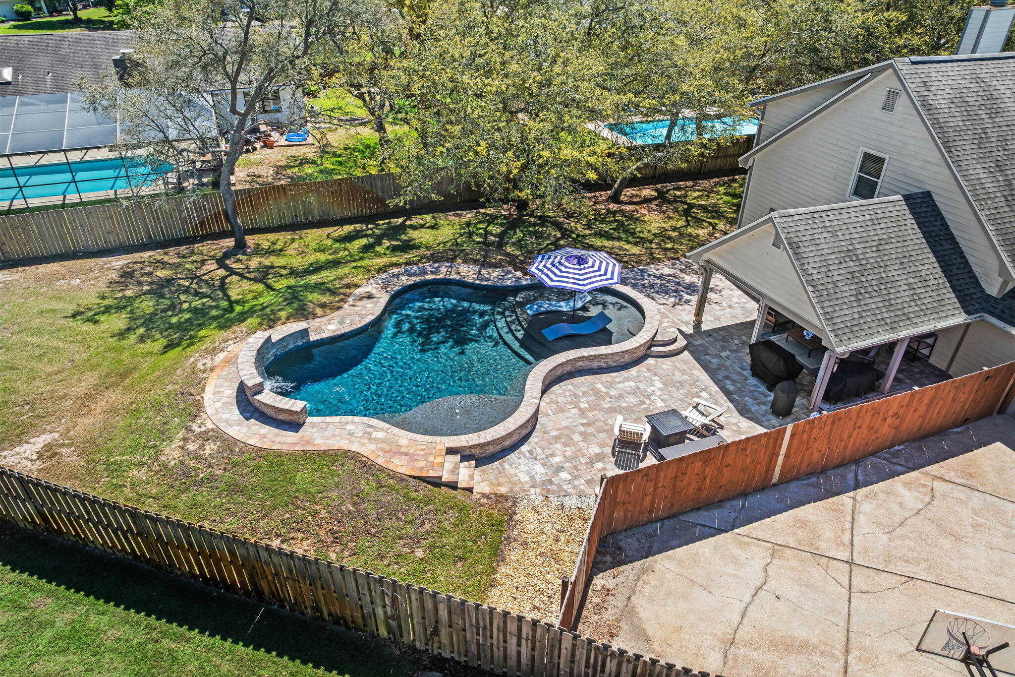 7 Tomahawk Court
