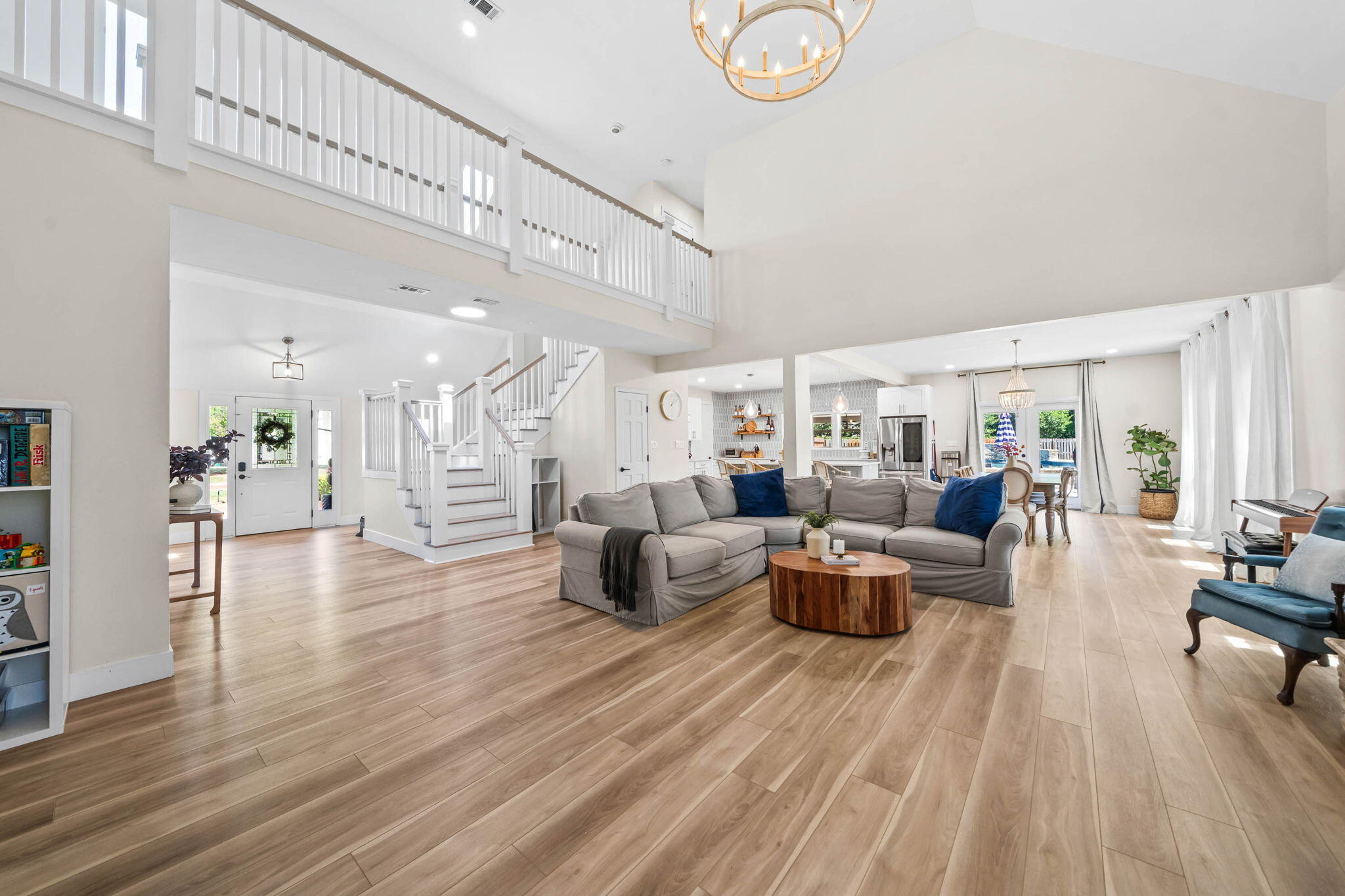 7 Tomahawk Court