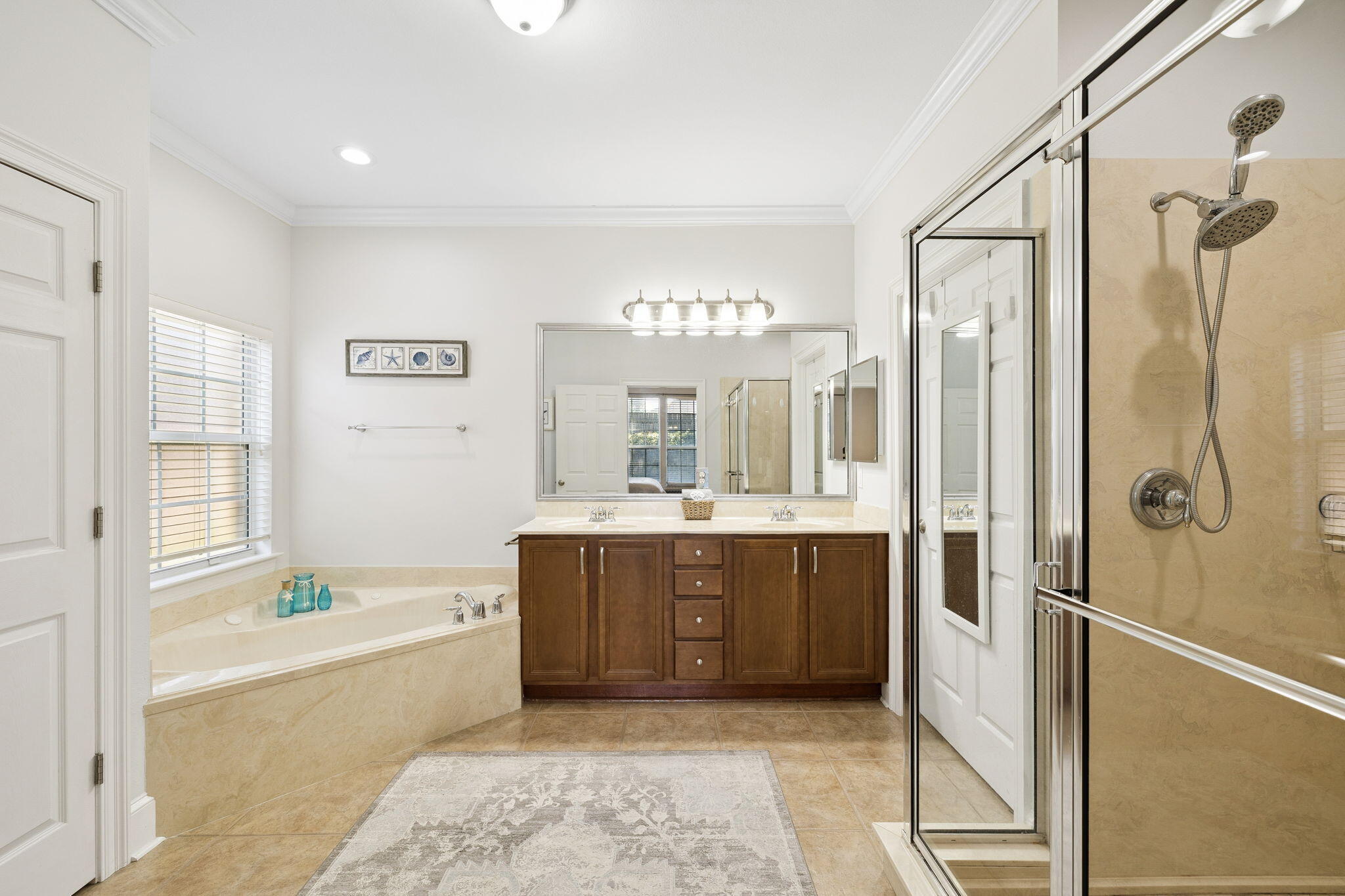 230 Diamond Cove