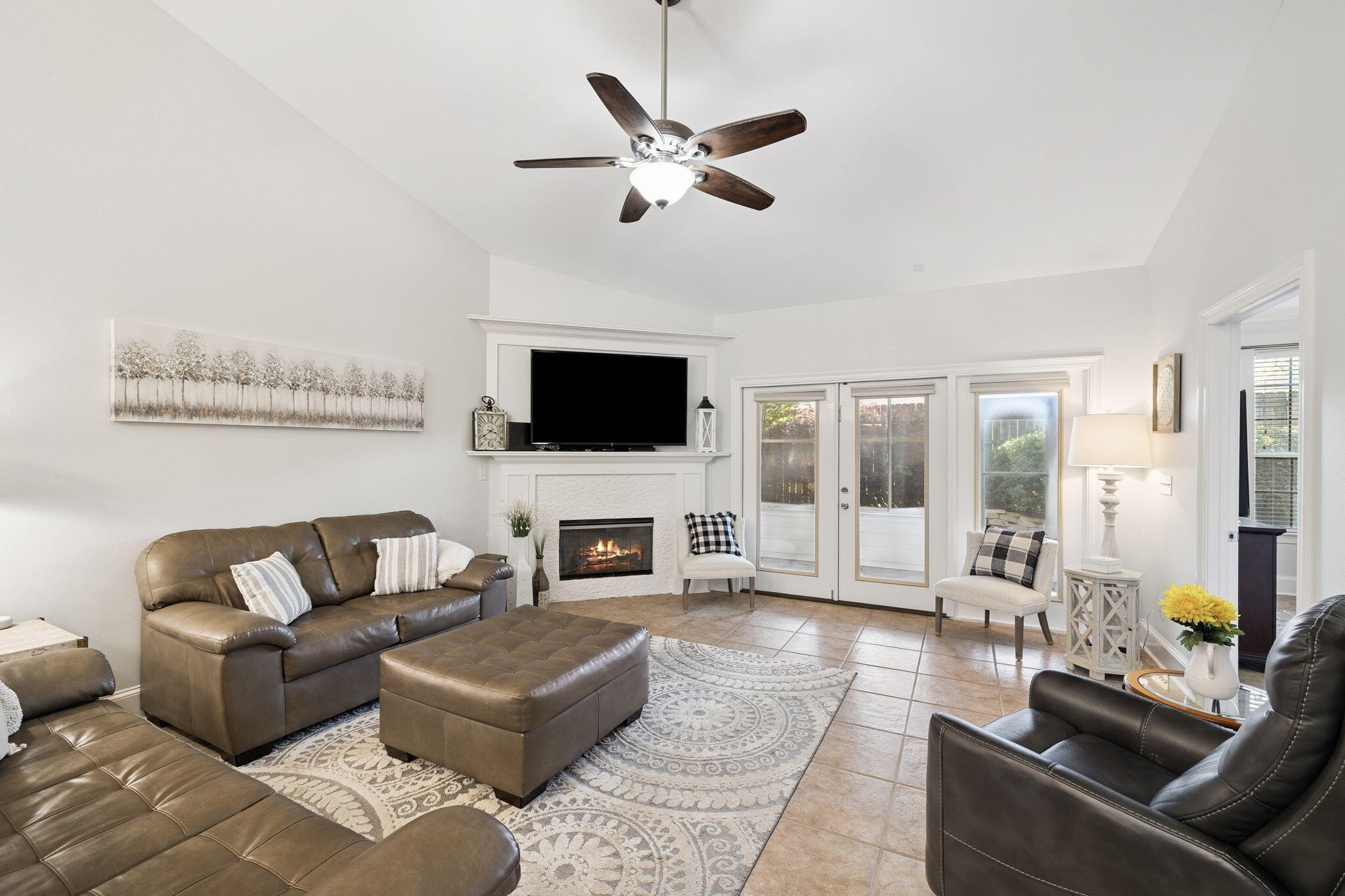 230 Diamond Cove