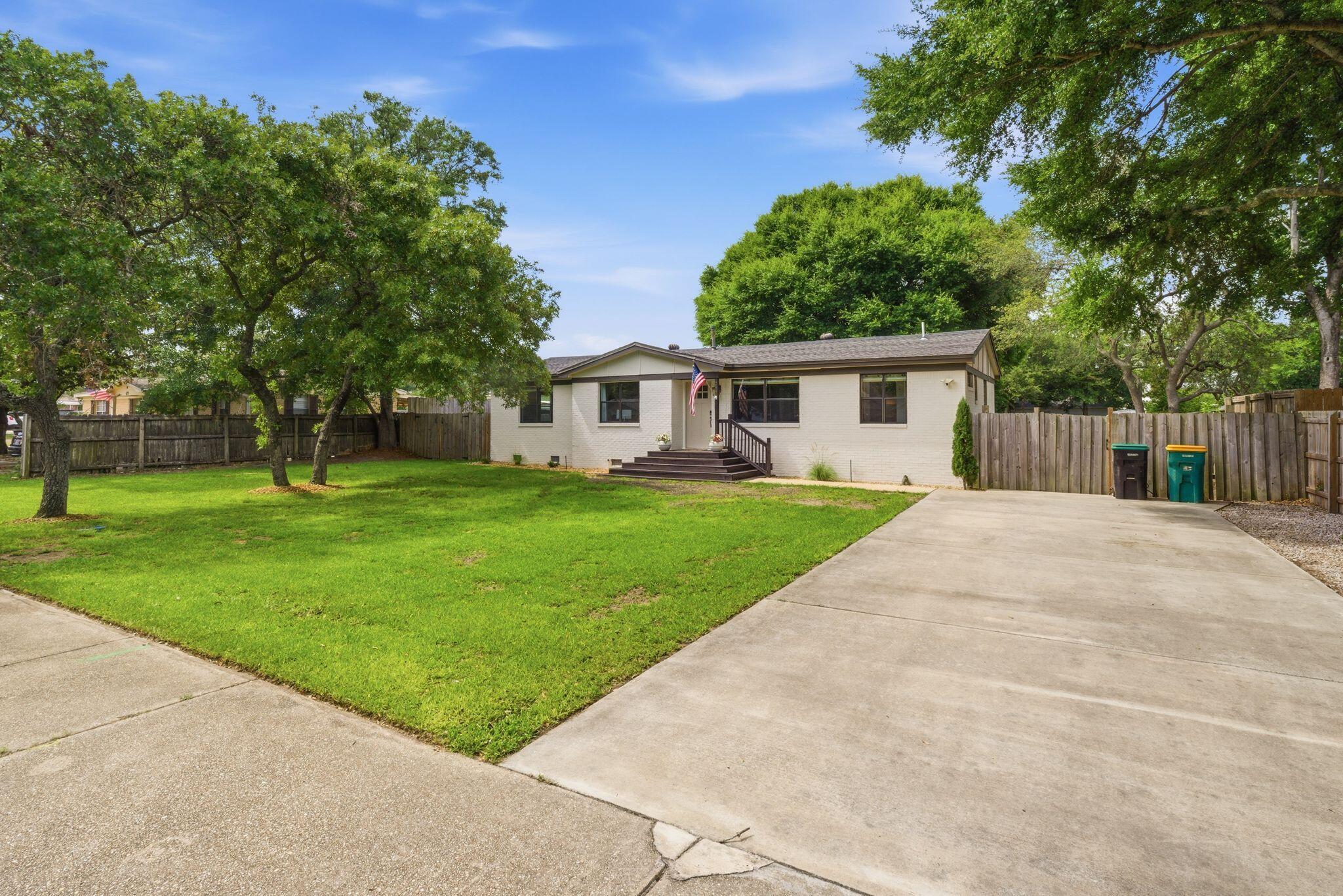 623 Mimosa Avenue