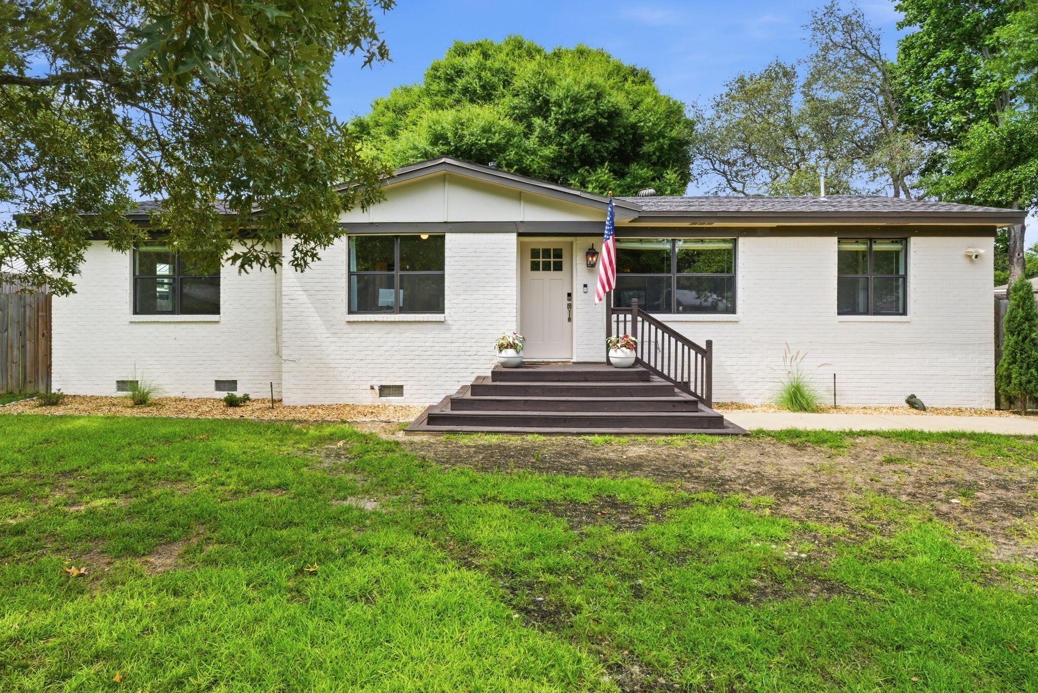 623 Mimosa Avenue