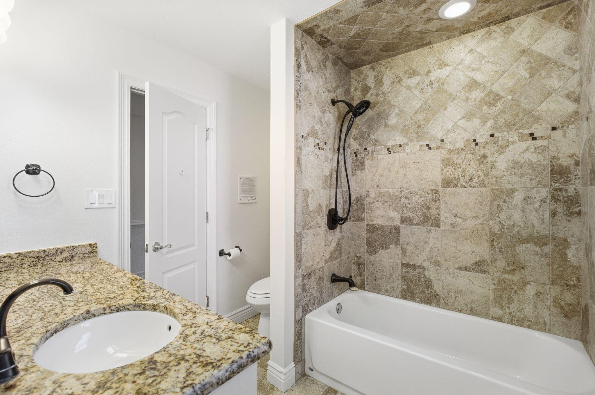 47 E Country Club Drive