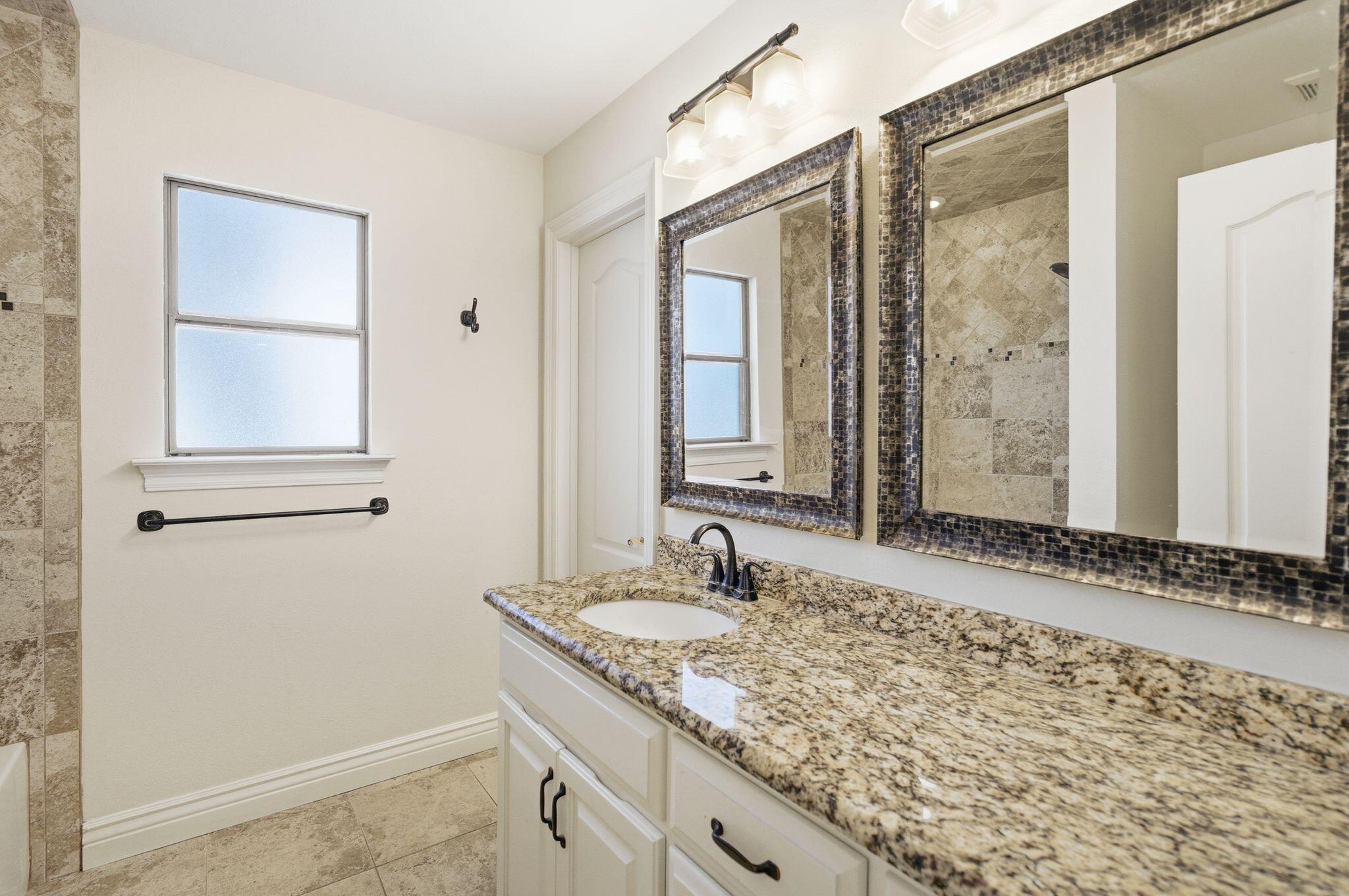 47 E Country Club Drive