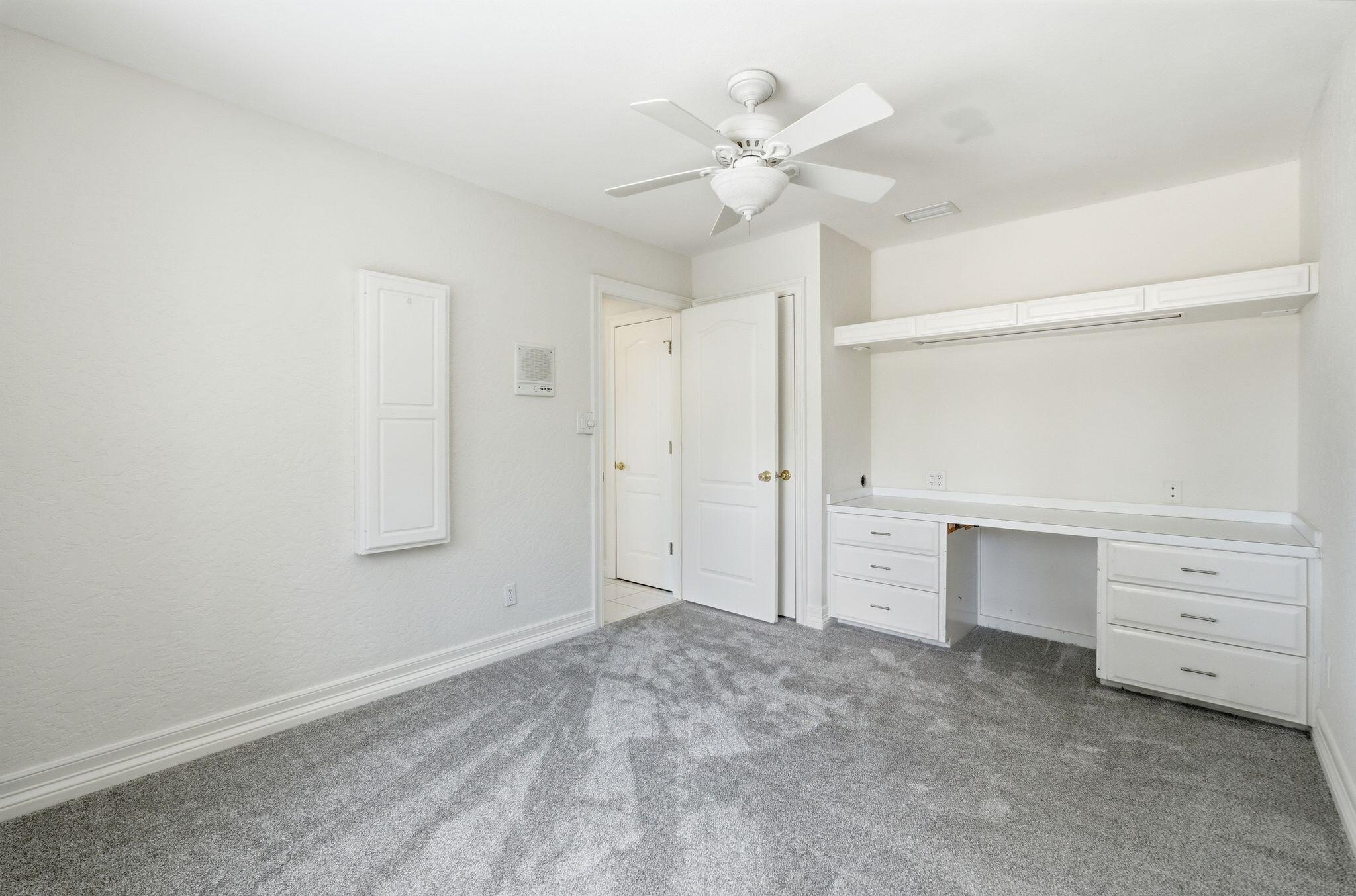 47 E Country Club Drive