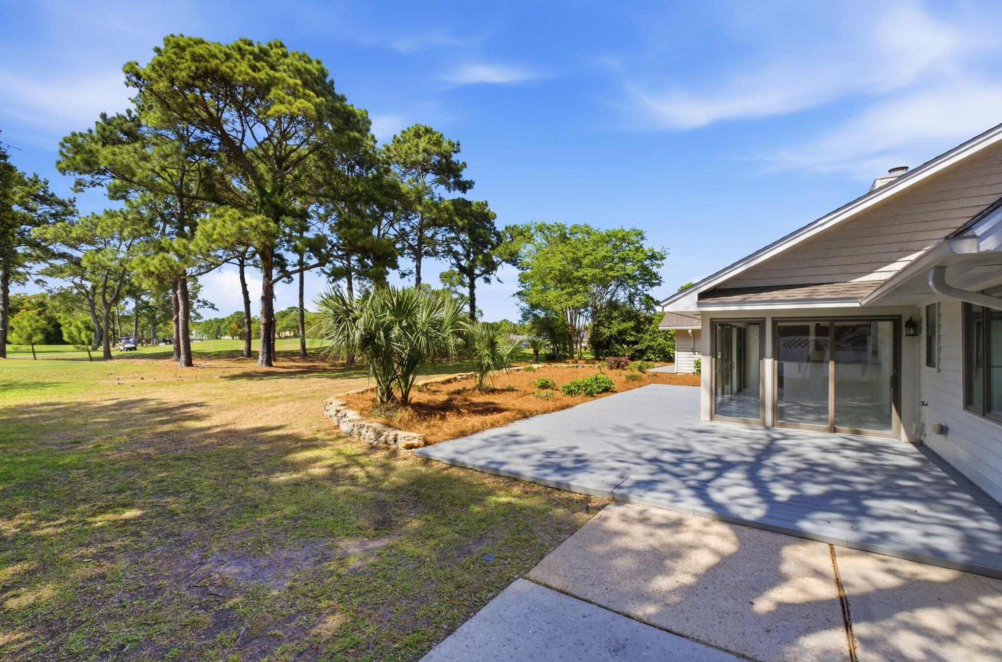 47 E Country Club Drive