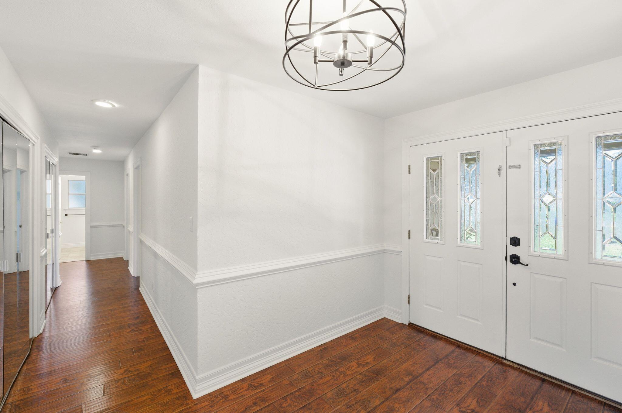 47 E Country Club Drive