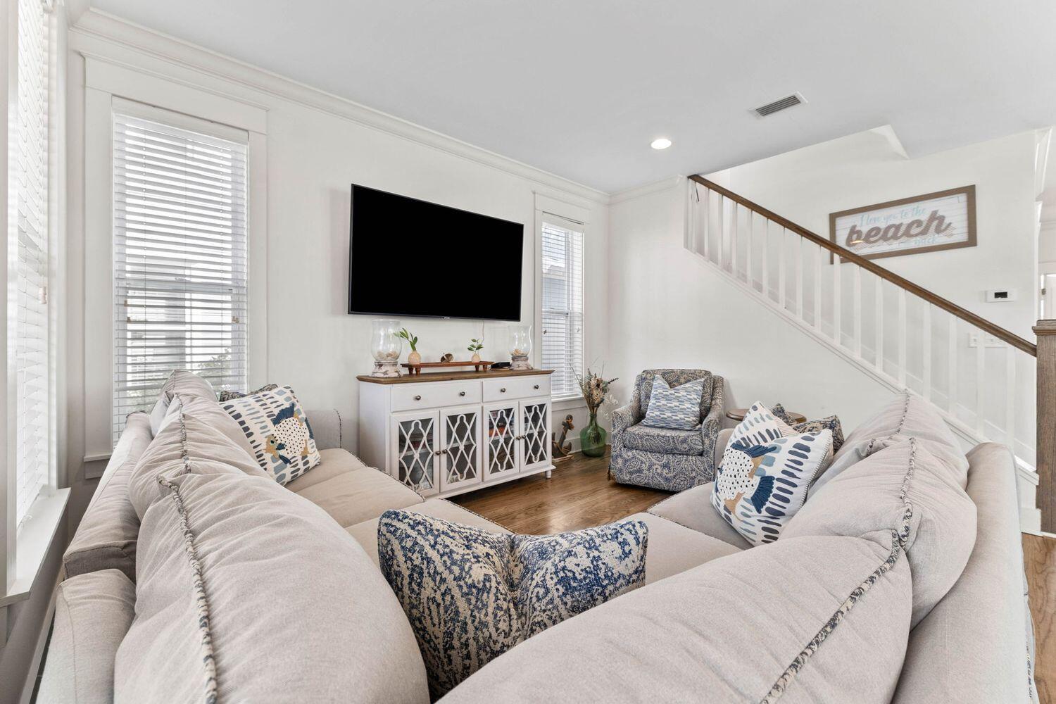67 W Seacrest Beach Boulevard