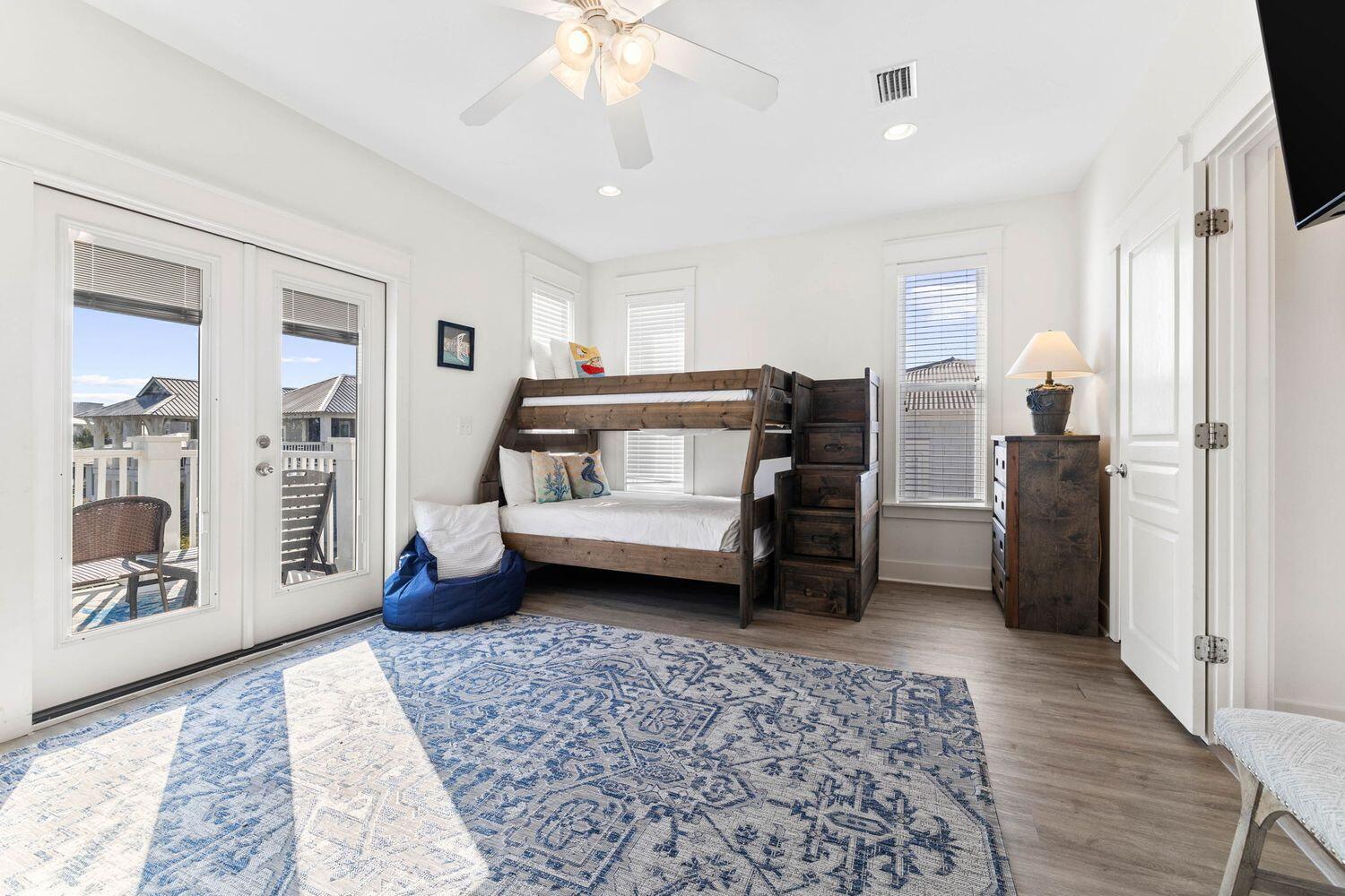 67 W Seacrest Beach Boulevard