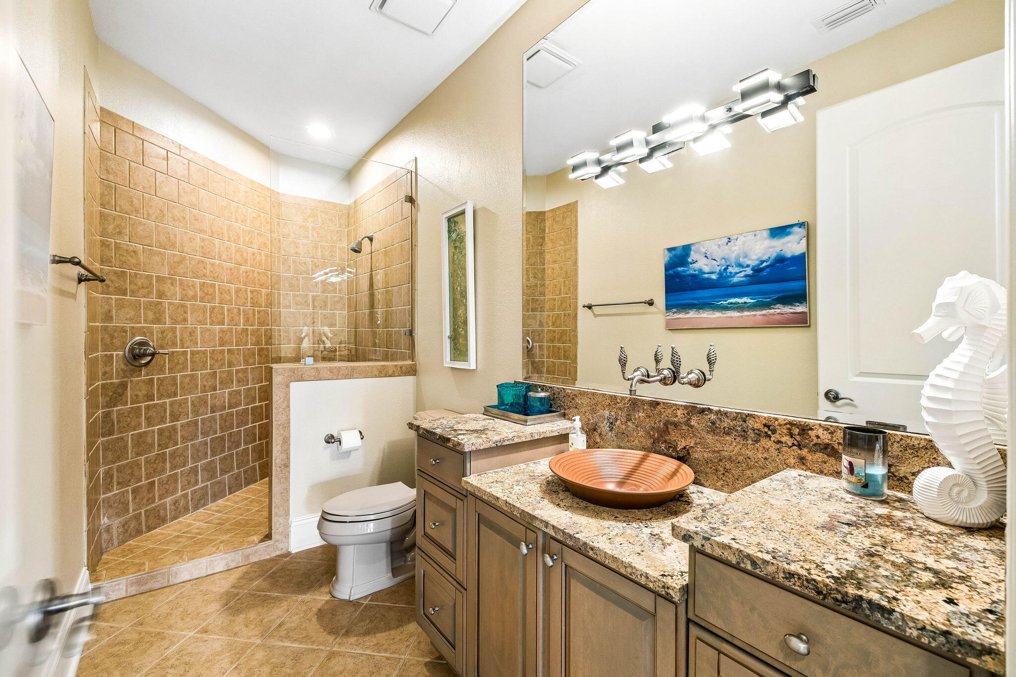 2987 Bay Villas Court