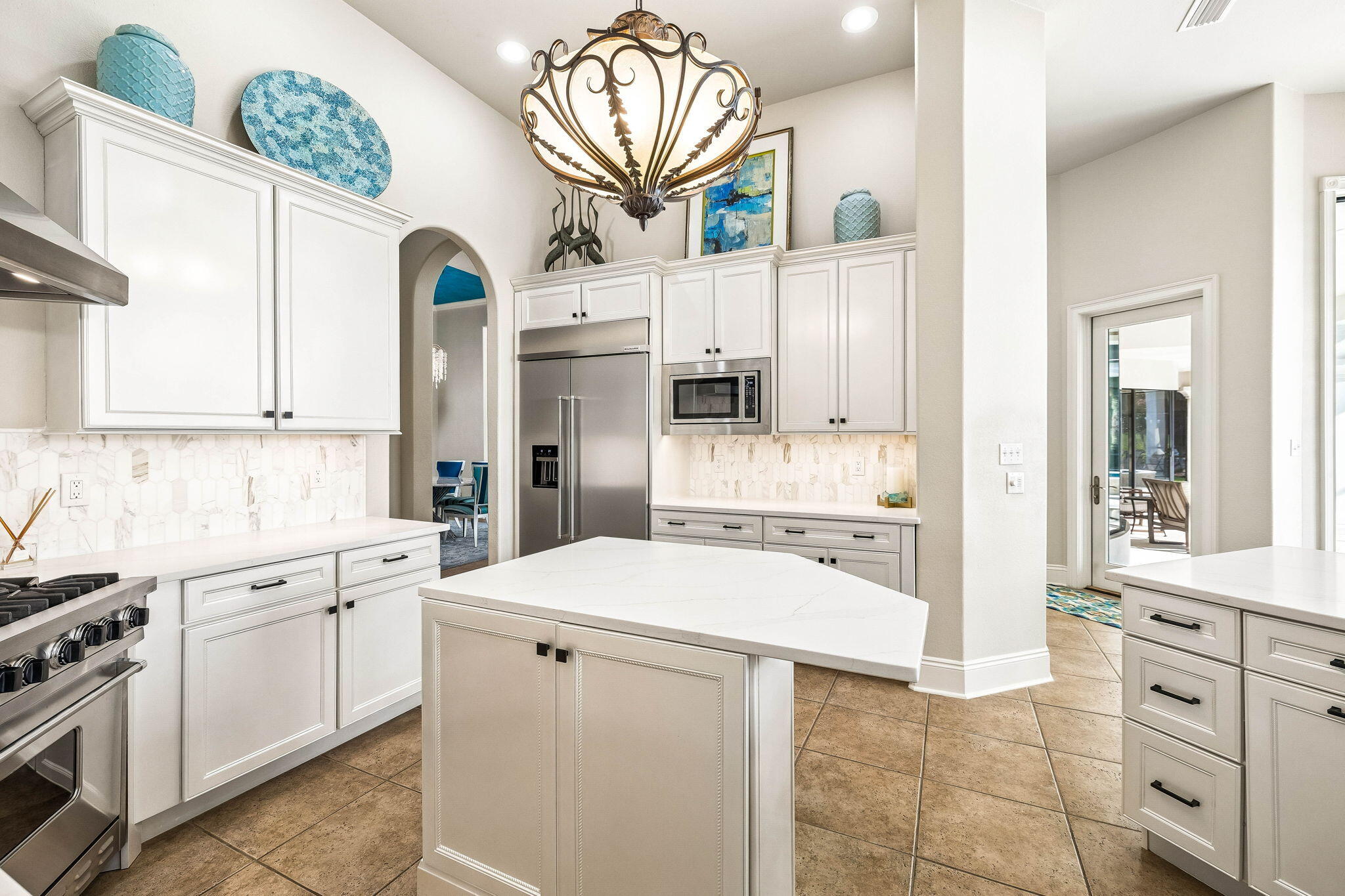 2987 Bay Villas Court