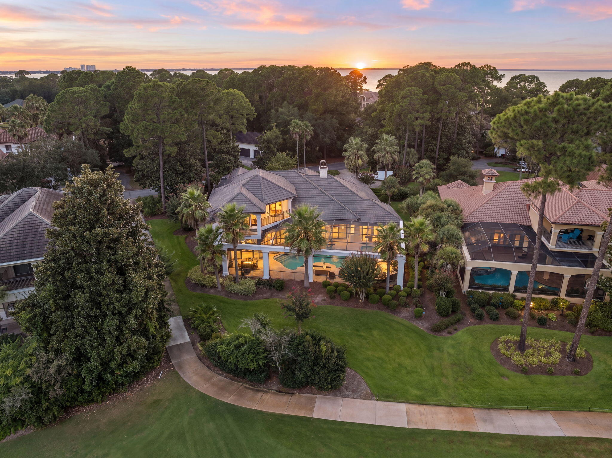 2987 Bay Villas Court