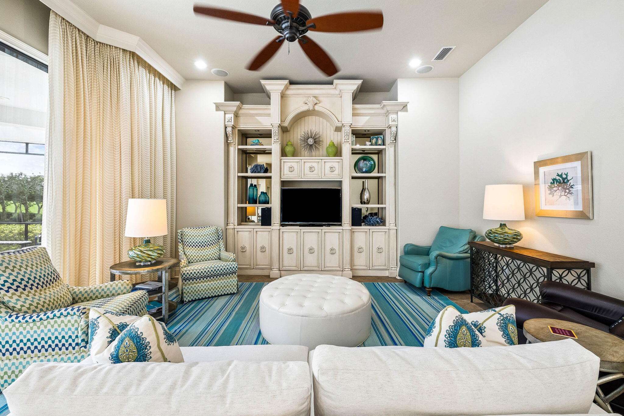 2987 Bay Villas Court