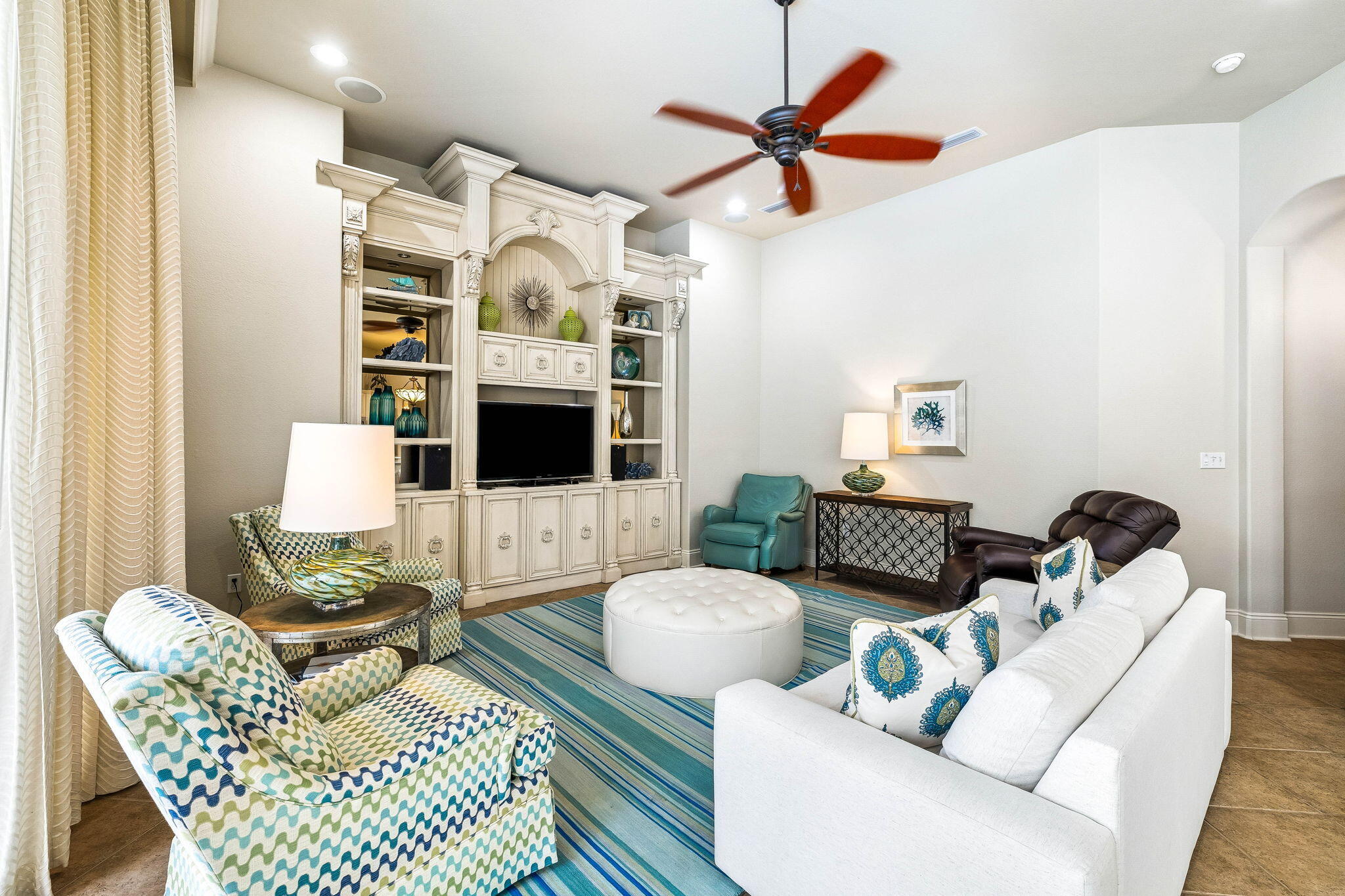 2987 Bay Villas Court
