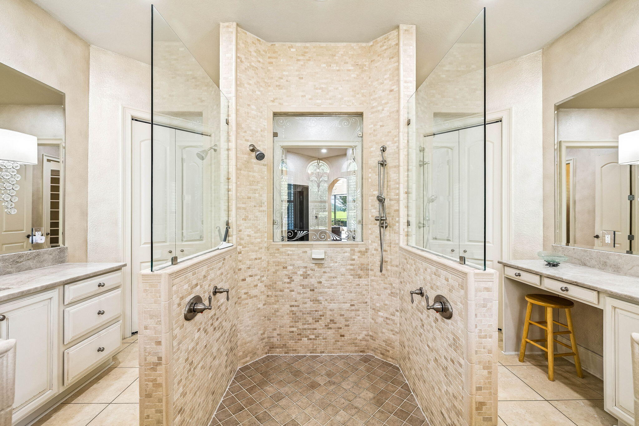 2987 Bay Villas Court