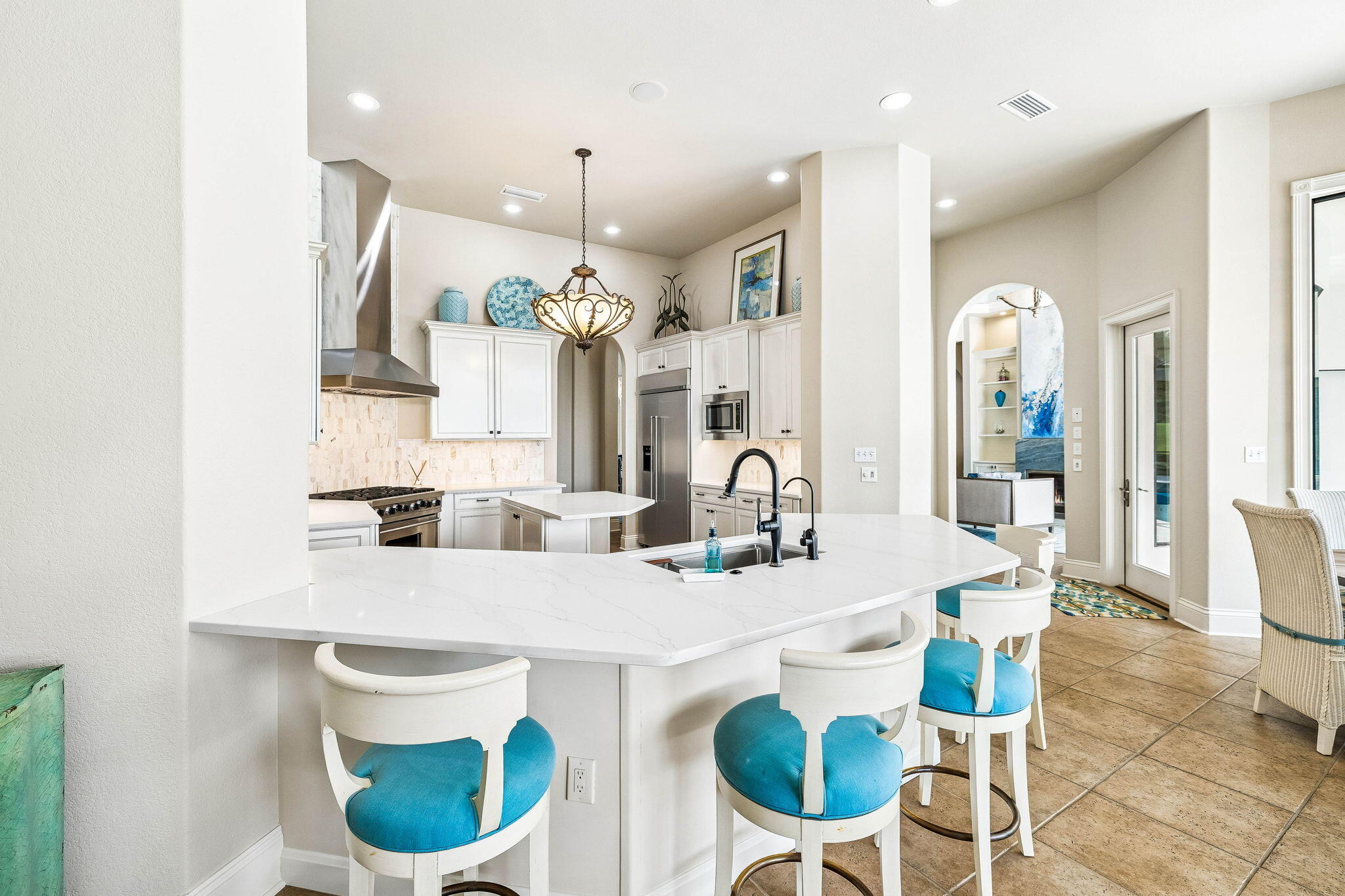 2987 Bay Villas Court