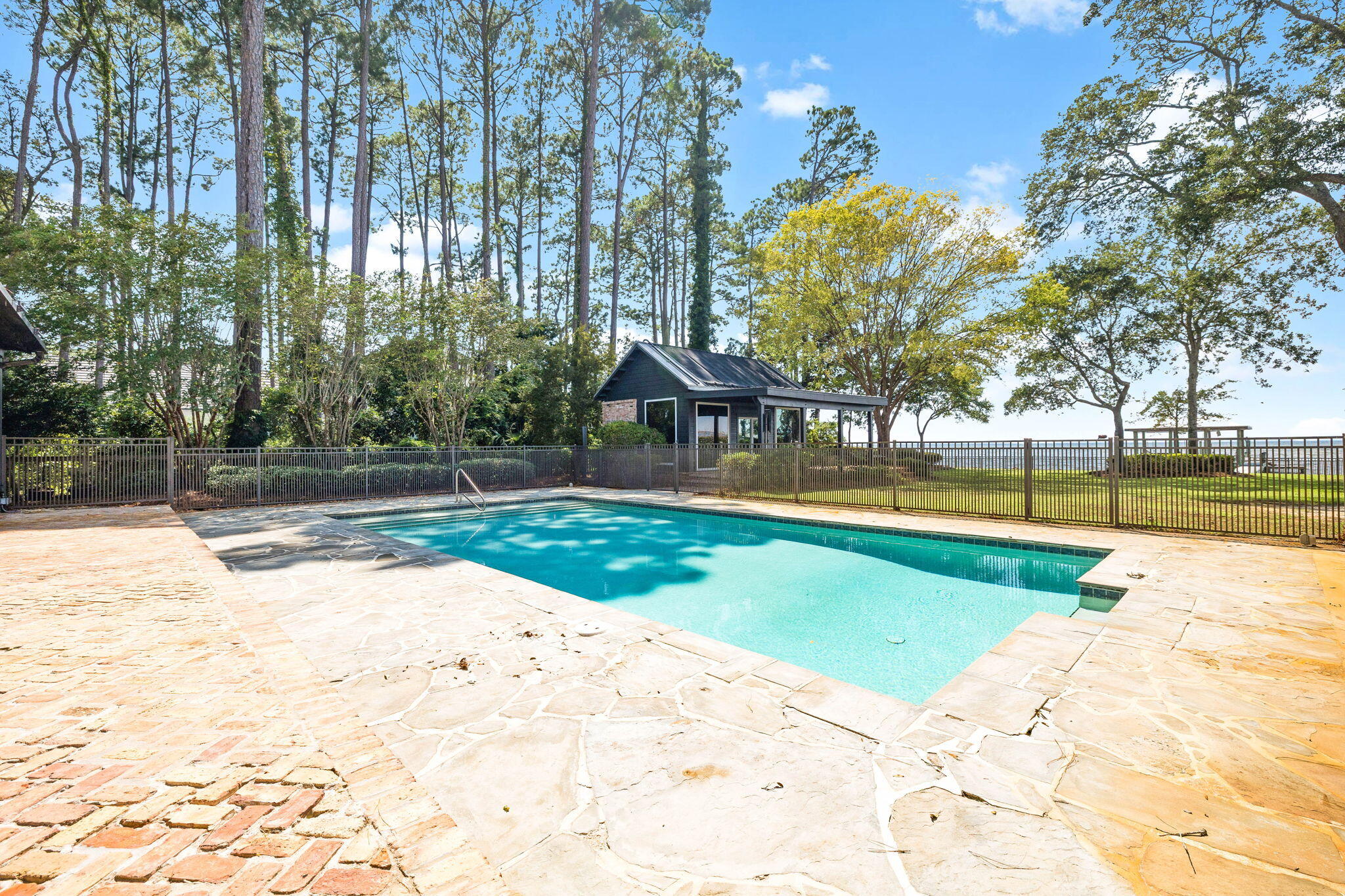 389 Driftwood Point Road